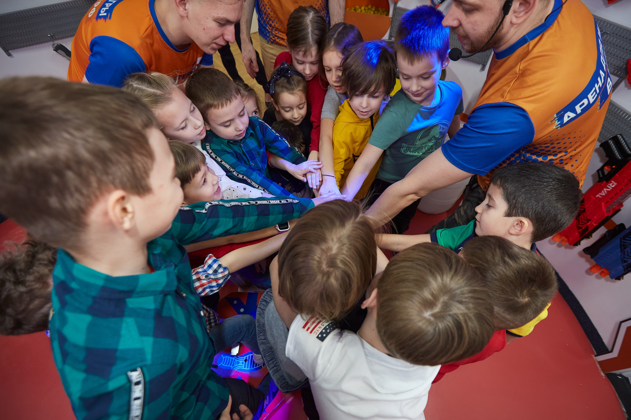 Отмечаем 8 лет в BlasterTag. Александр Осин — корпоративный и семейный фотограф в Москве