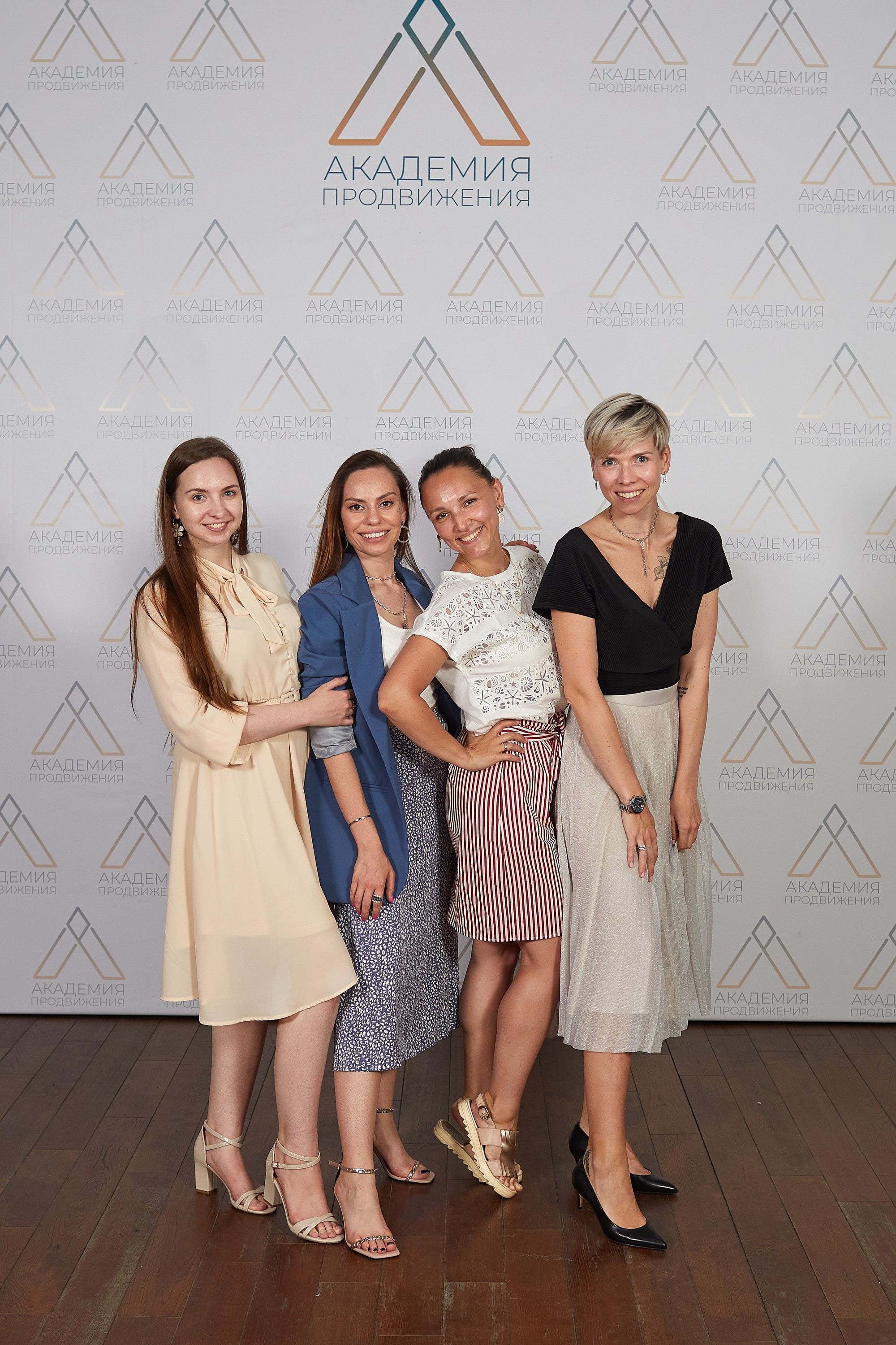 Праздник у психологов и коучей. Александр Осин — корпоративный и семейный фотограф в Москве