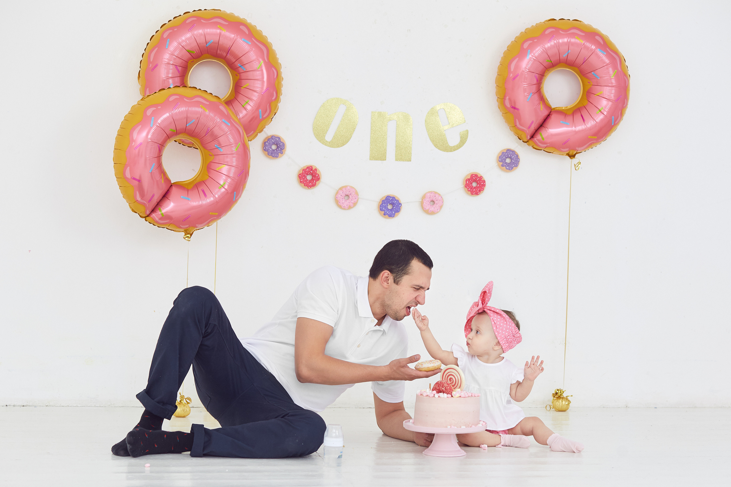 Пончиковый Smash Cake. Александр Осин — корпоративный и семейный фотограф в Москве