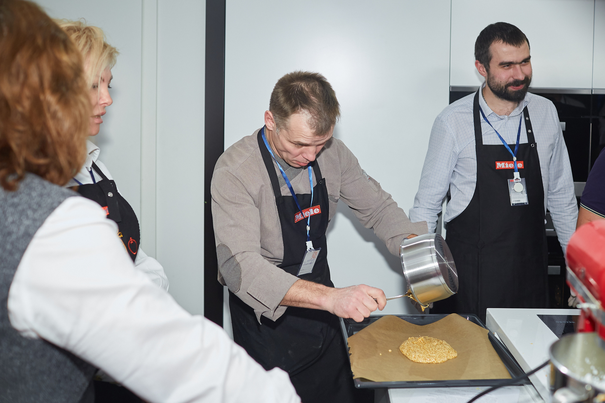 Готовим вместе с Miele. Александр Осин — корпоративный и семейный фотограф в Москве