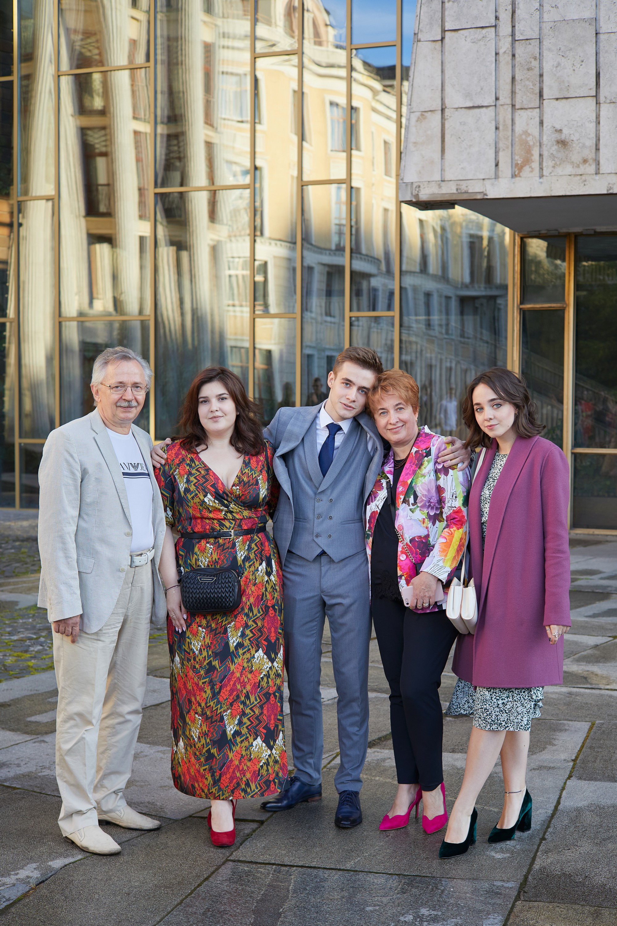 Выпускники Гимназии им Капцовых. Александр Осин — корпоративный и семейный фотограф в Москве