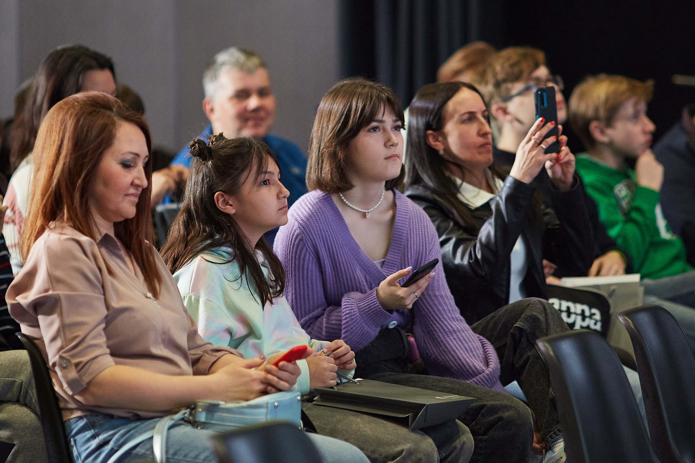 Новард PROFF в Технограде. Александр Осин — корпоративный и семейный фотограф в Москве