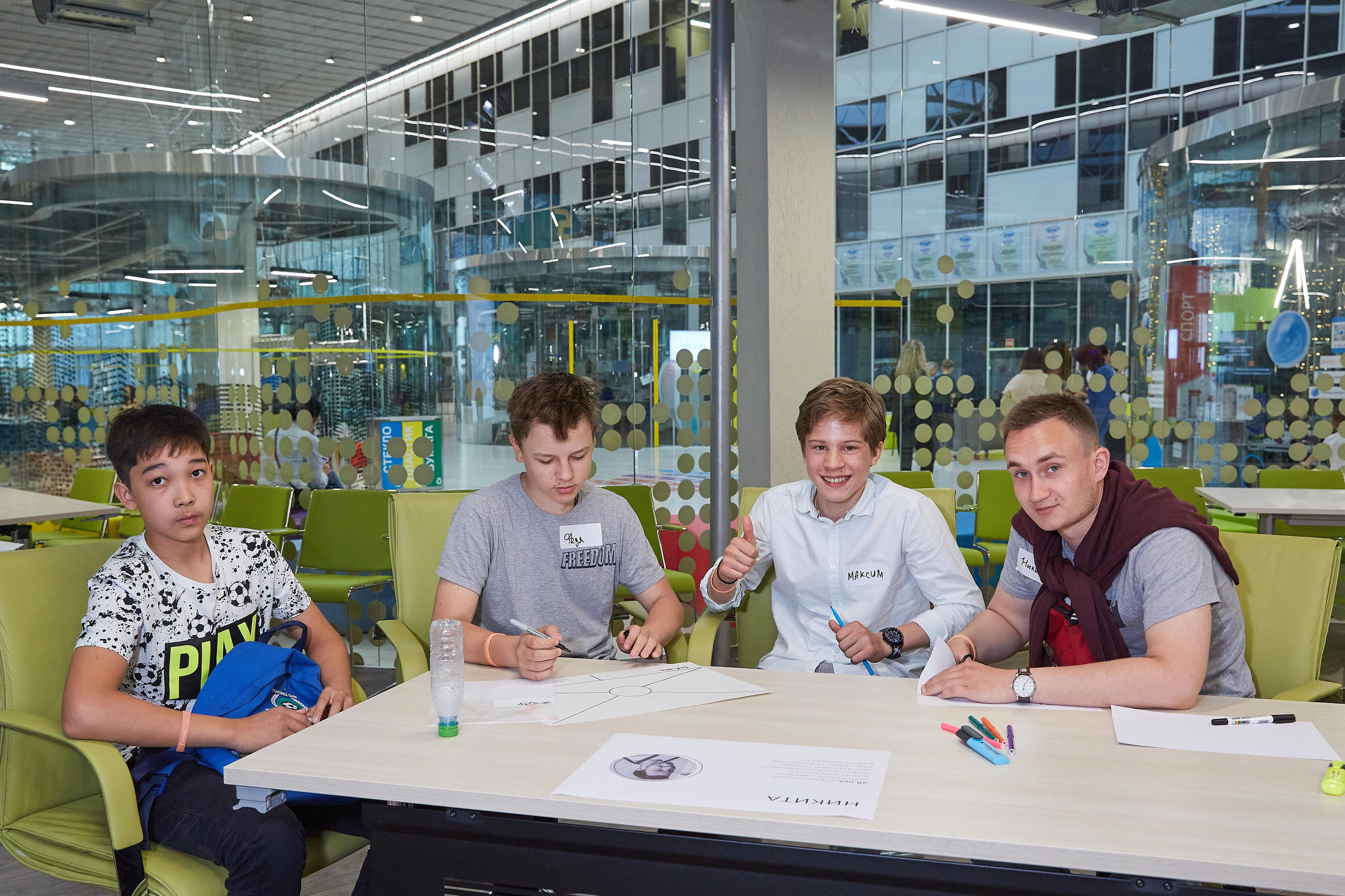 СКОЛКОВО. Александр Осин — корпоративный и семейный фотограф в Москве