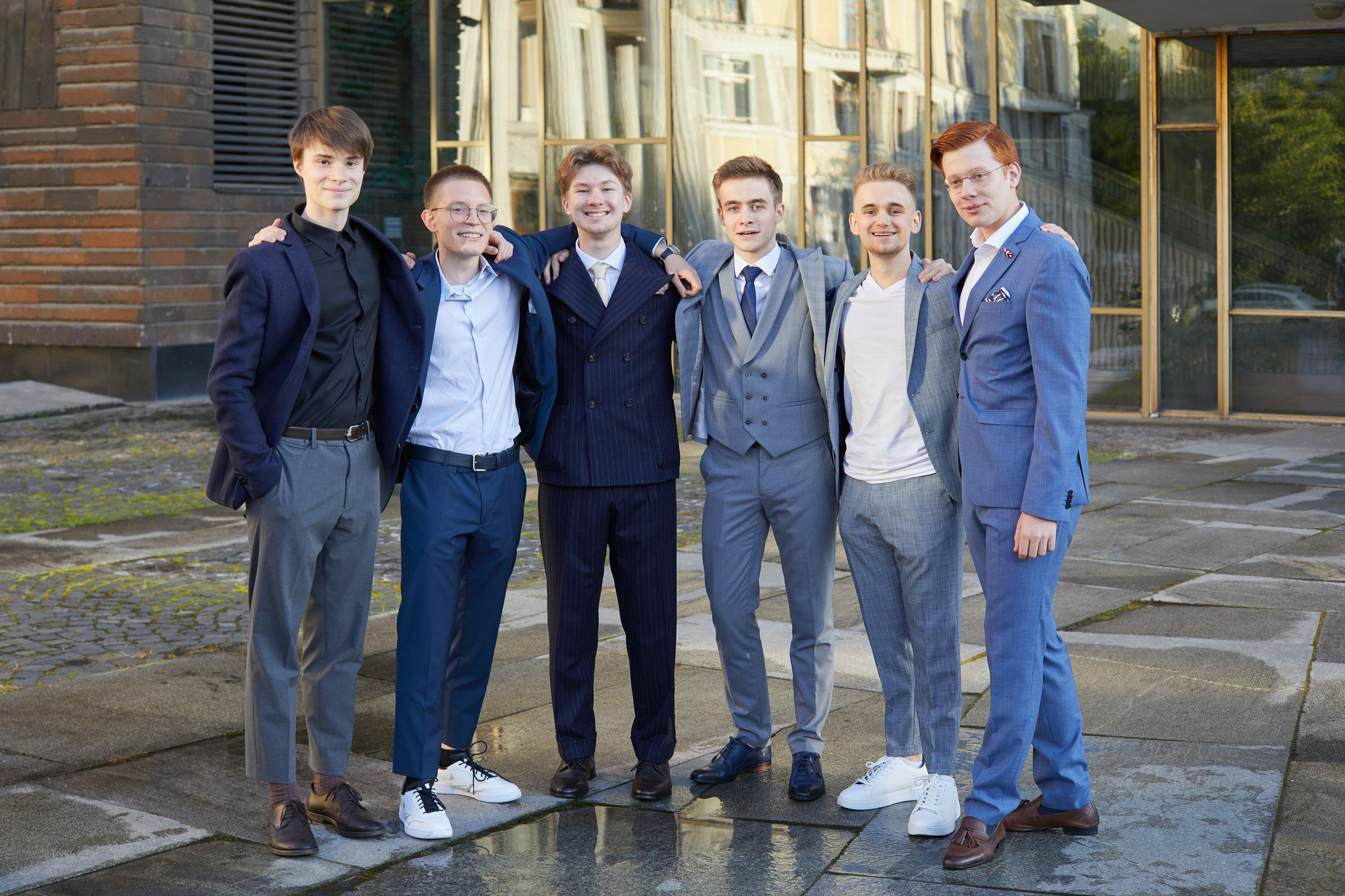 Выпускники Гимназии им Капцовых. Александр Осин — корпоративный и семейный фотограф в Москве