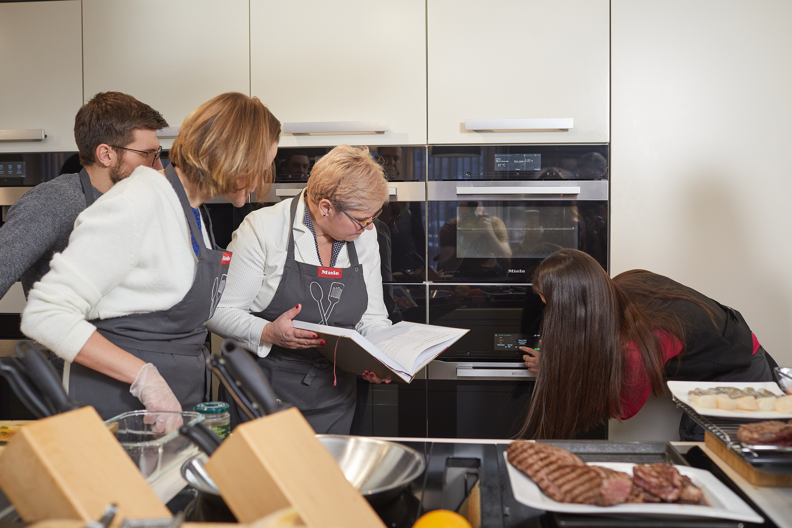 Готовим с техникой Miele. Александр Осин — корпоративный и семейный фотограф в Москве