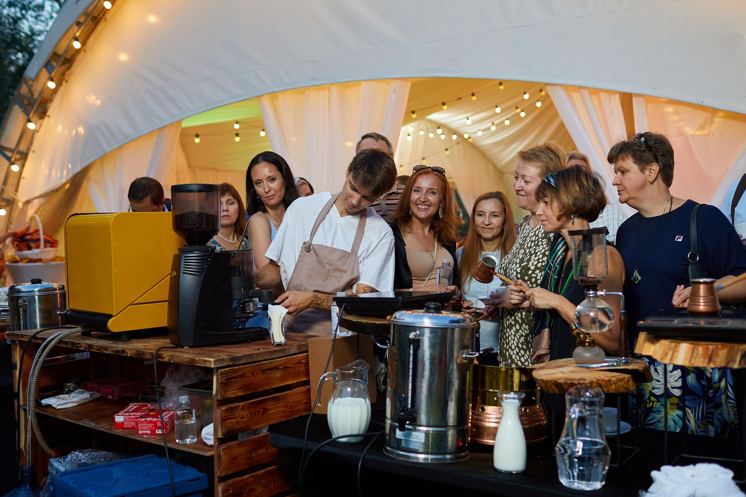 День Рождения компании. Александр Осин — корпоративный и семейный фотограф в Москве