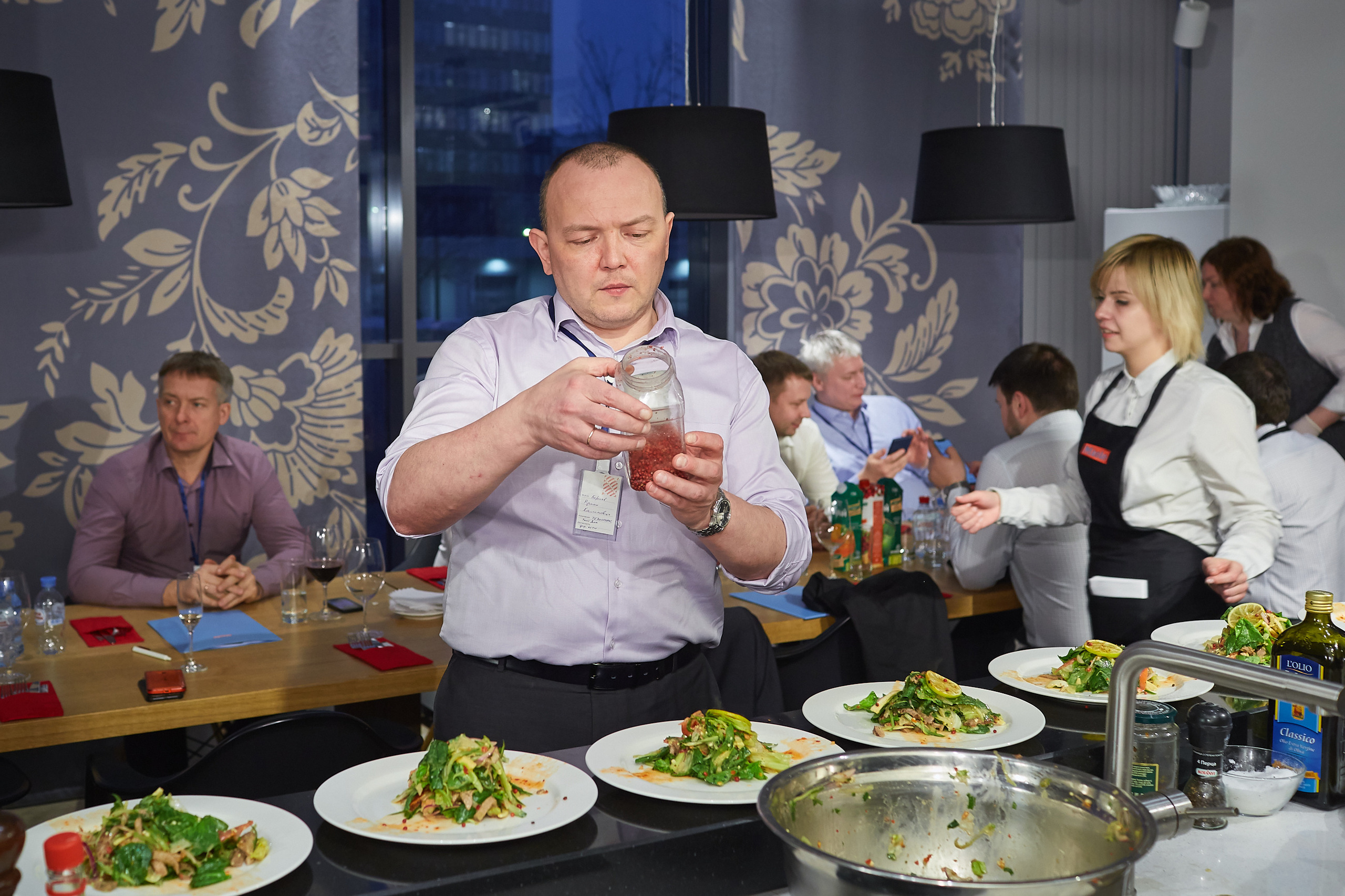 Готовим вместе с Miele. Александр Осин — корпоративный и семейный фотограф в Москве