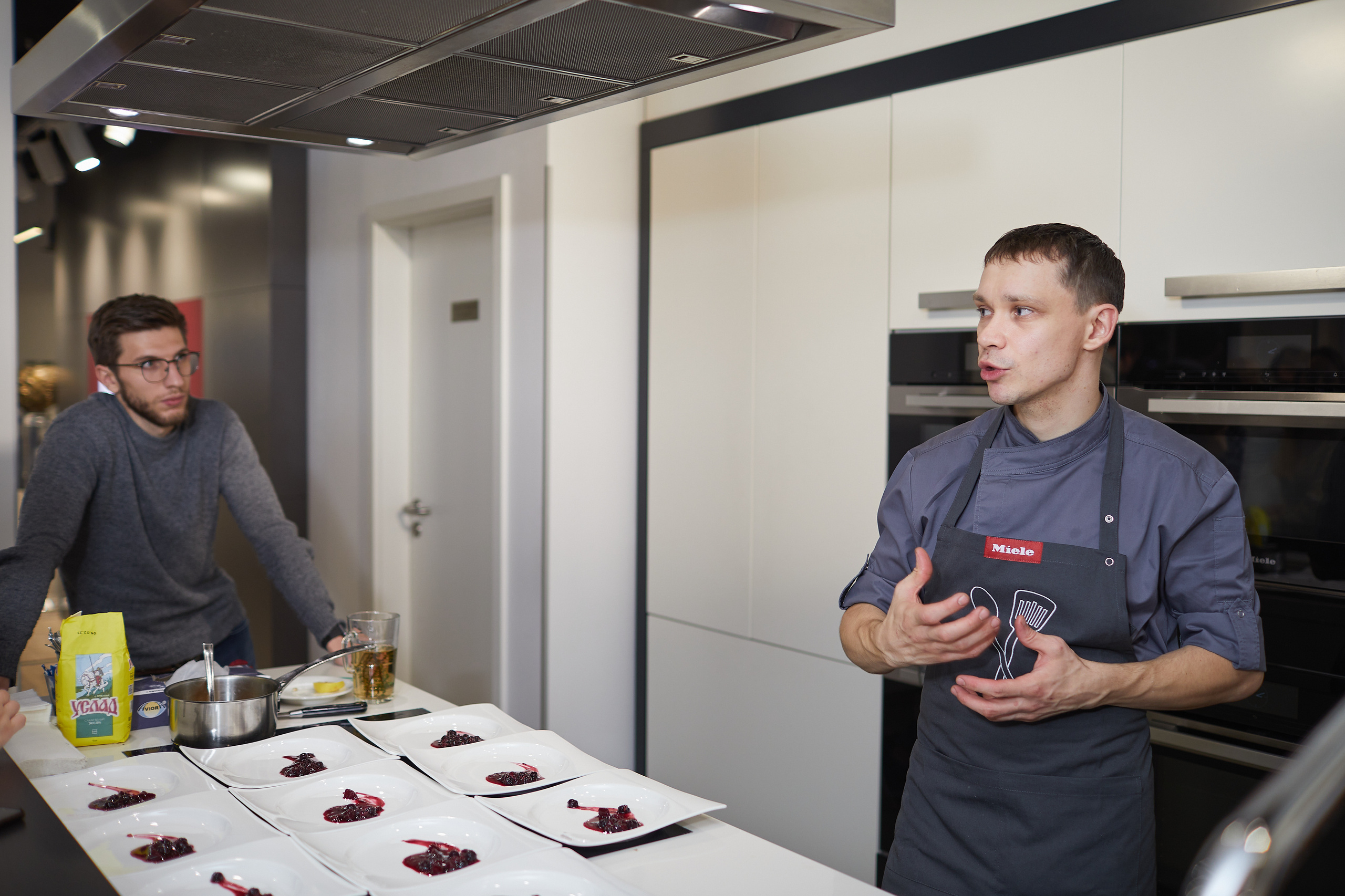 Готовим с техникой Miele. Александр Осин — корпоративный и семейный фотограф в Москве