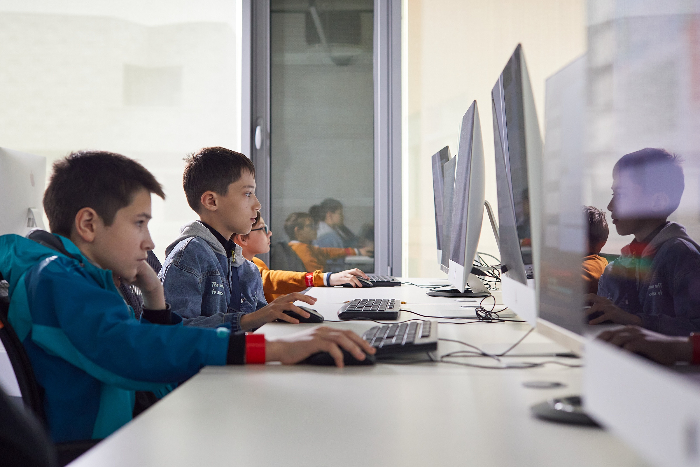 Новард PROFF в Технограде. Александр Осин — корпоративный и семейный фотограф в Москве