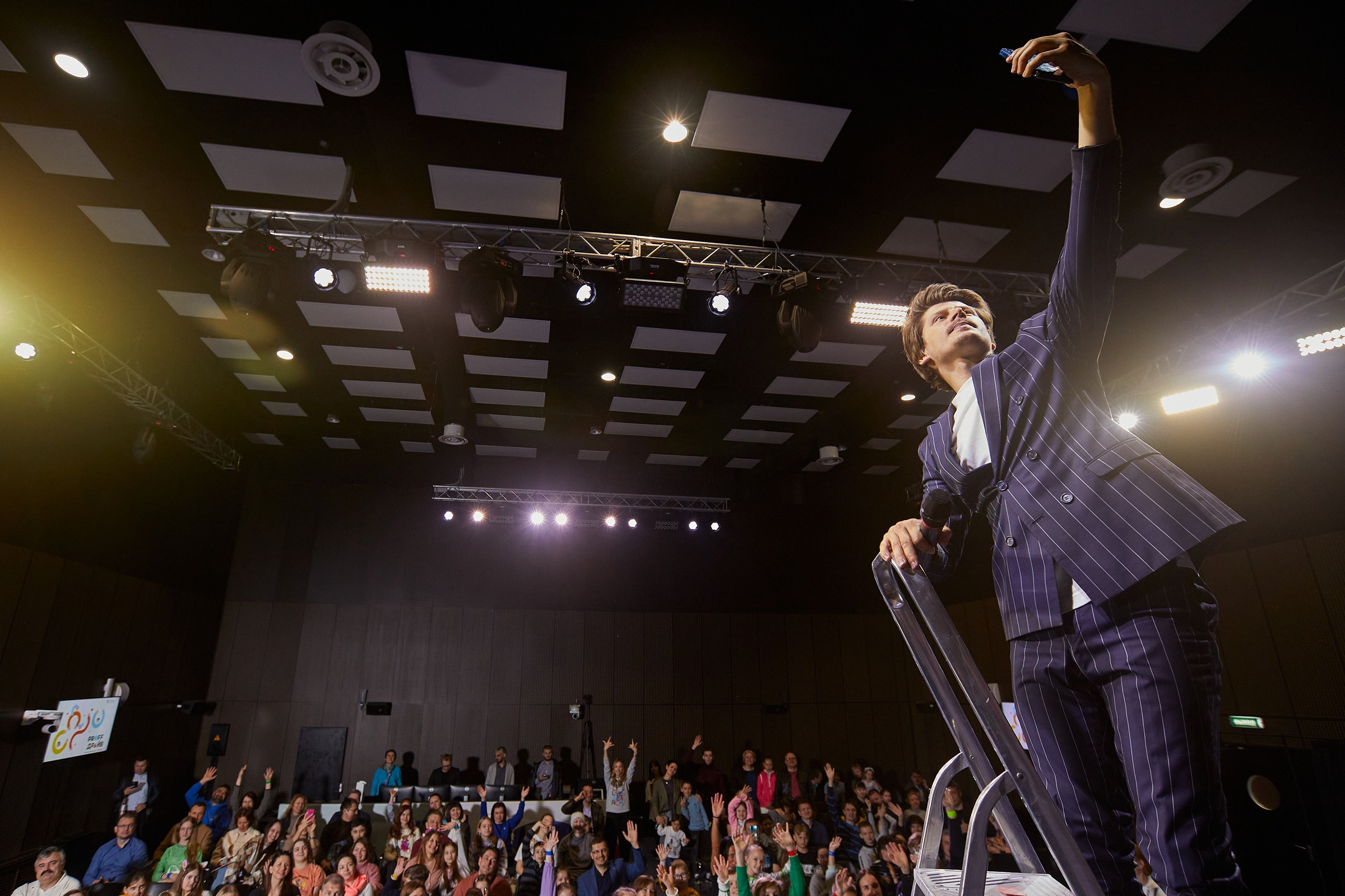 Новард PROFF в Технограде. Александр Осин — корпоративный и семейный фотограф в Москве