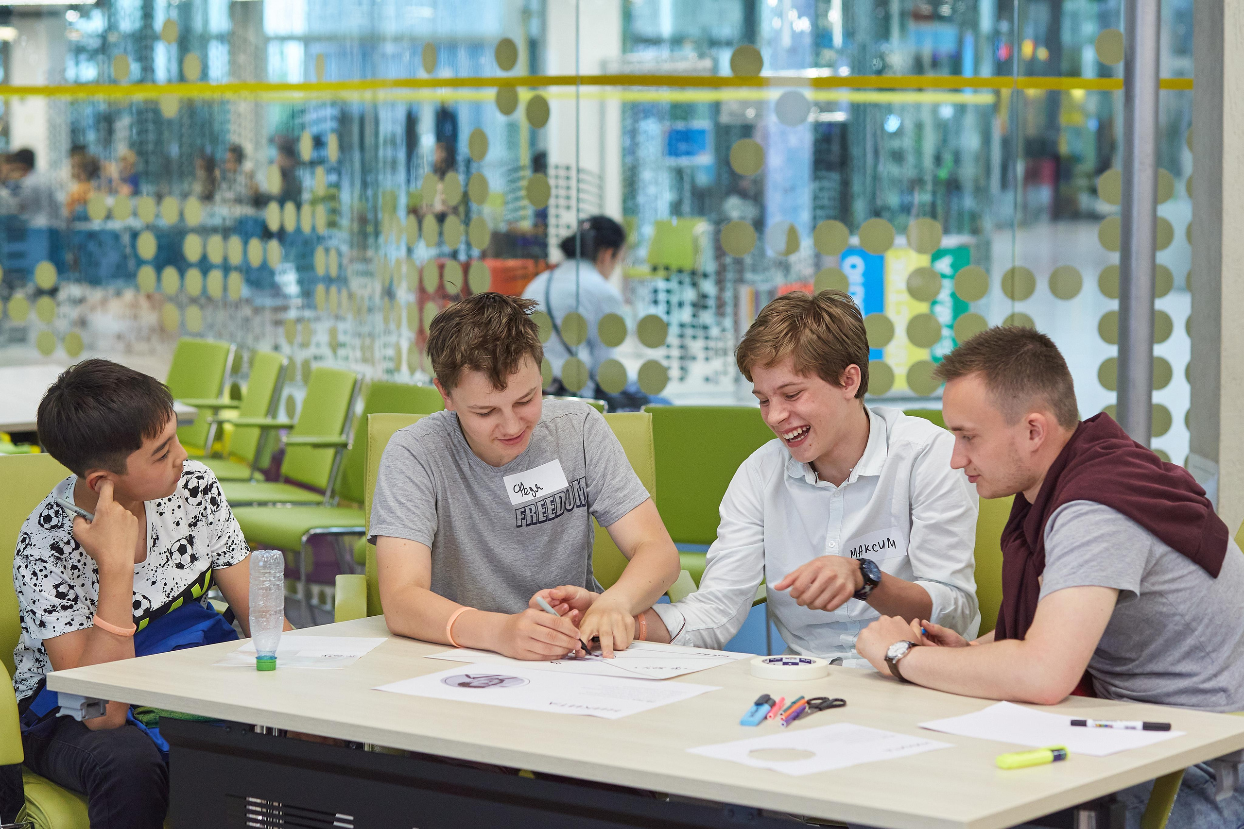 СКОЛКОВО. Александр Осин — корпоративный и семейный фотограф в Москве