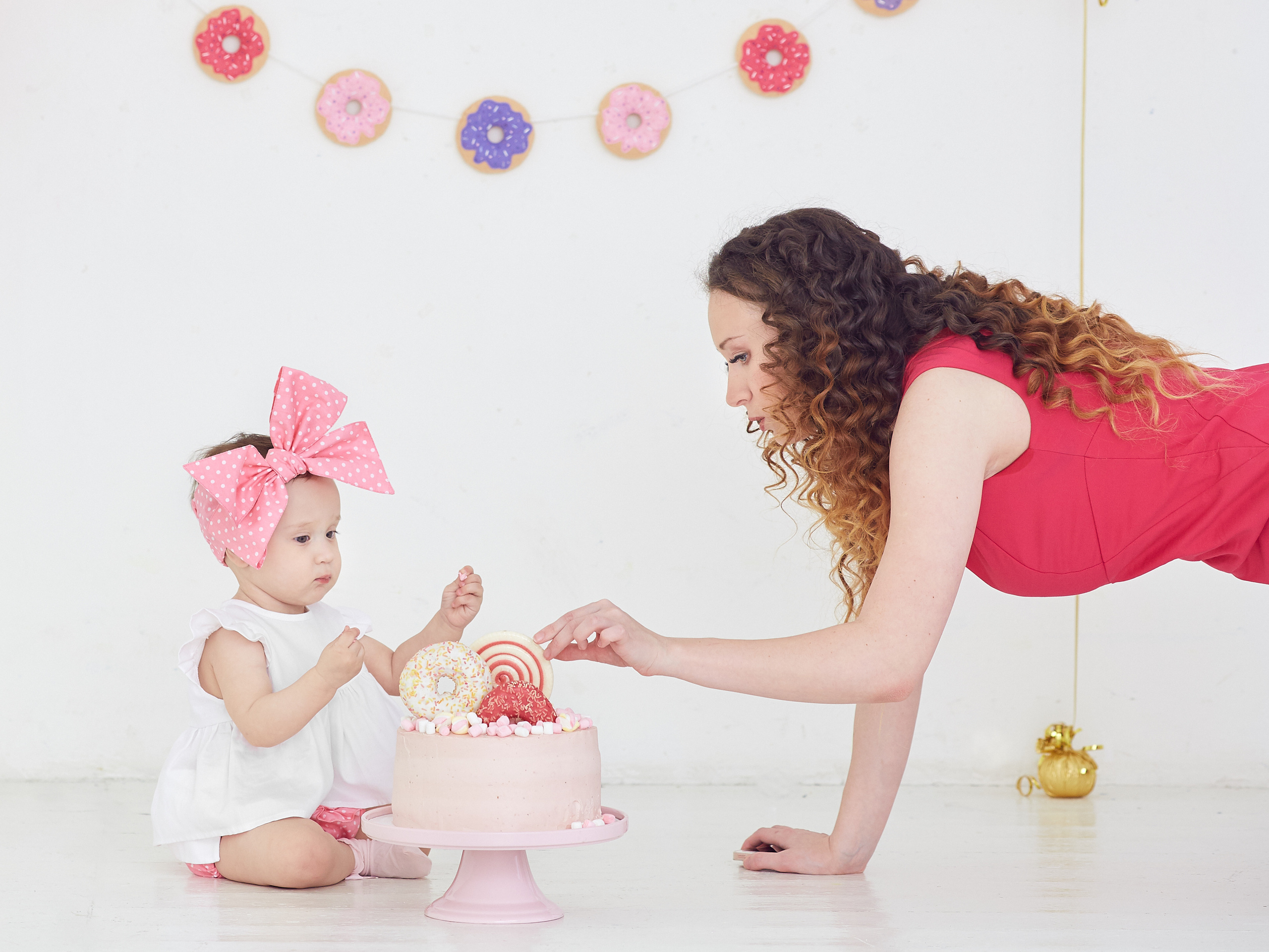 Пончиковый Smash Cake. Александр Осин — корпоративный и семейный фотограф в Москве