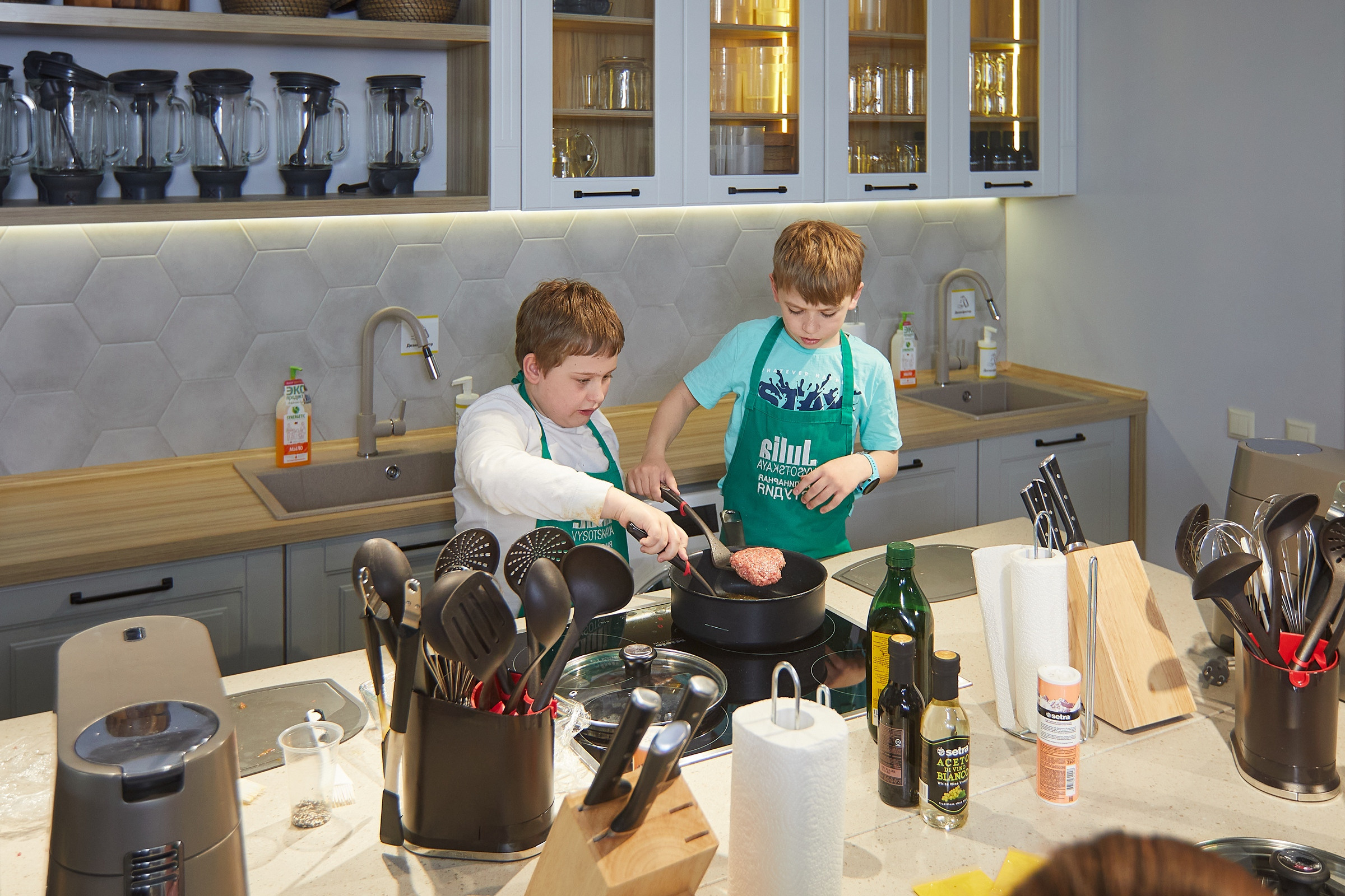 Ване 9 лет. Александр Осин — корпоративный и семейный фотограф в Москве