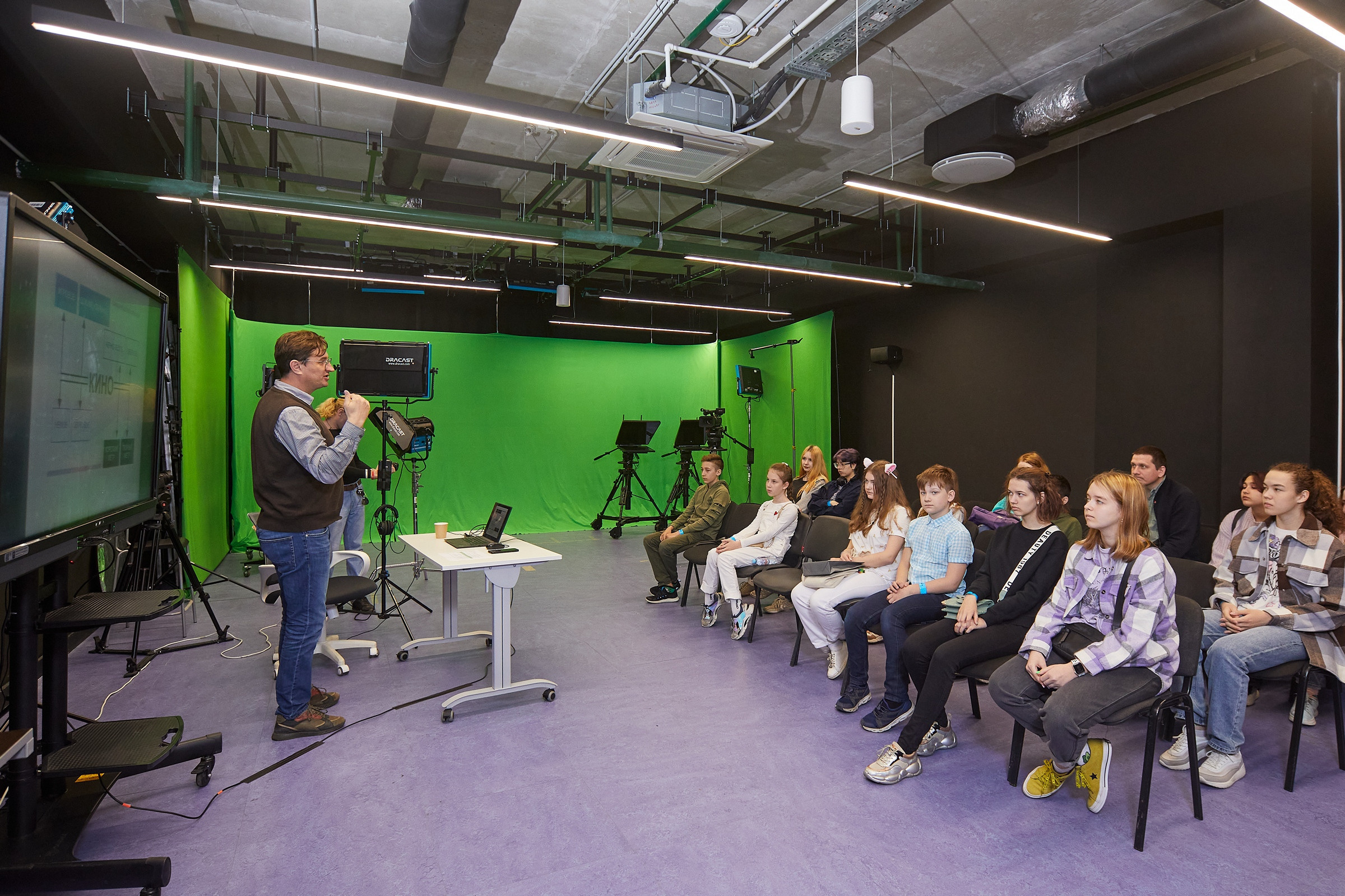 Новард PROFF в Технограде. Александр Осин — корпоративный и семейный фотограф в Москве