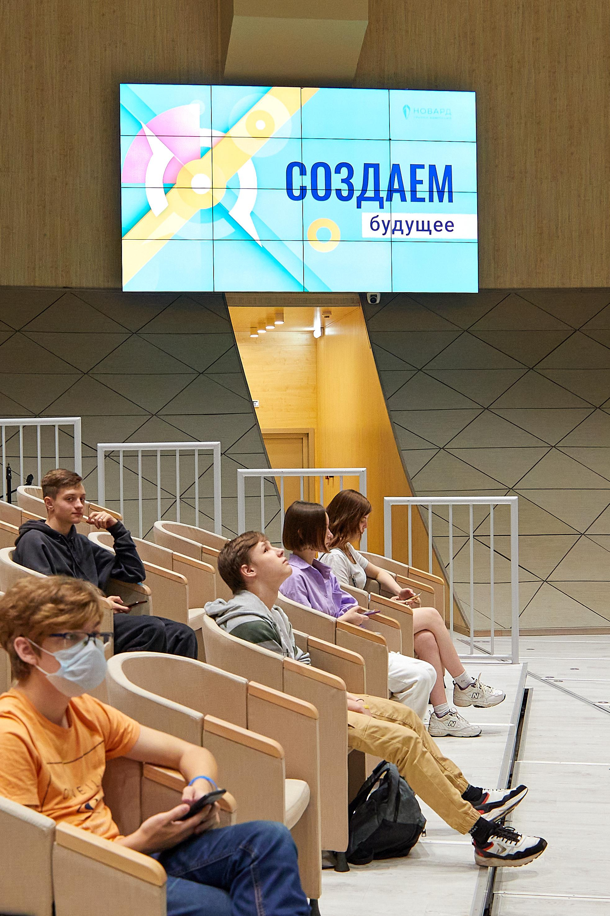 СКОЛКОВО. Александр Осин — корпоративный и семейный фотограф в Москве