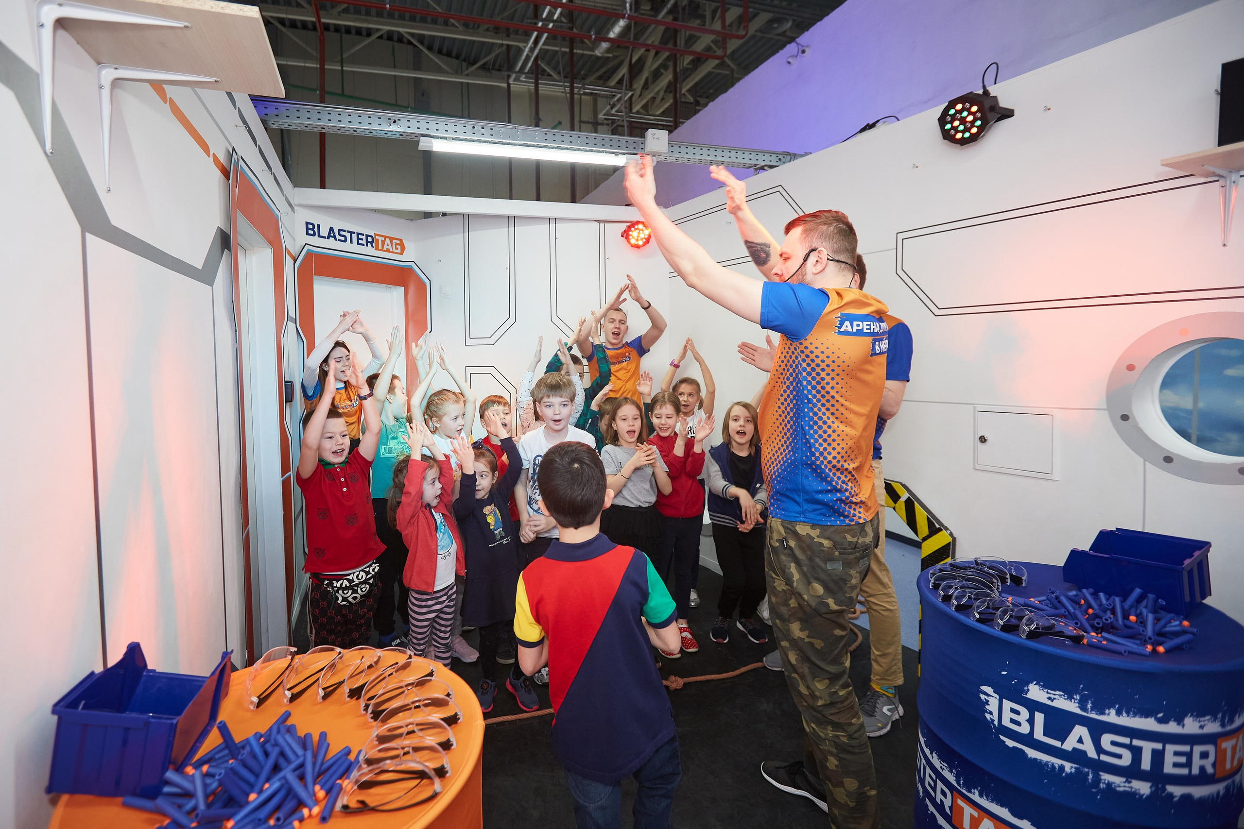 Отмечаем 8 лет в BlasterTag. Александр Осин — корпоративный и семейный фотограф в Москве