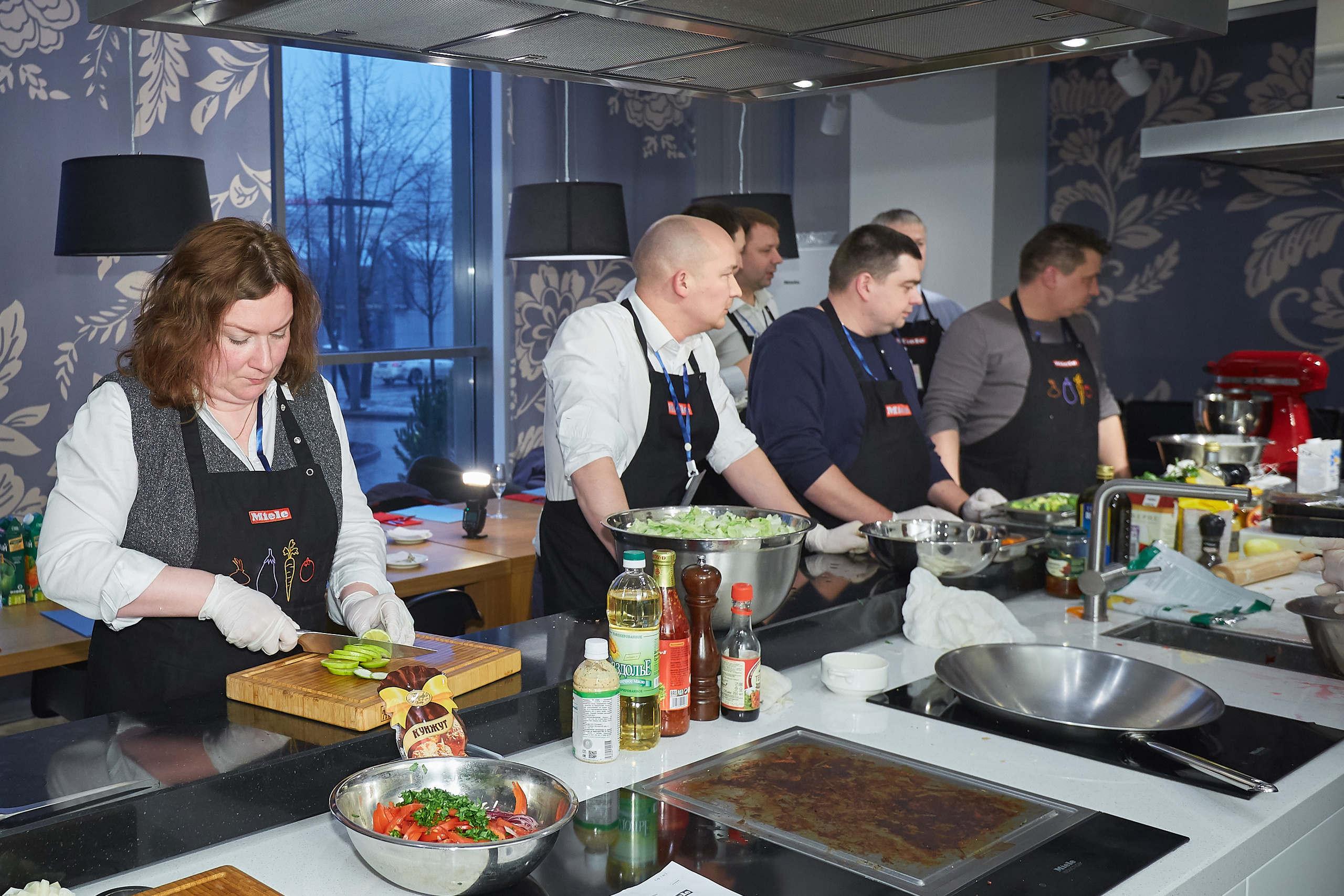 Готовим вместе с Miele. Александр Осин — корпоративный и семейный фотограф в Москве