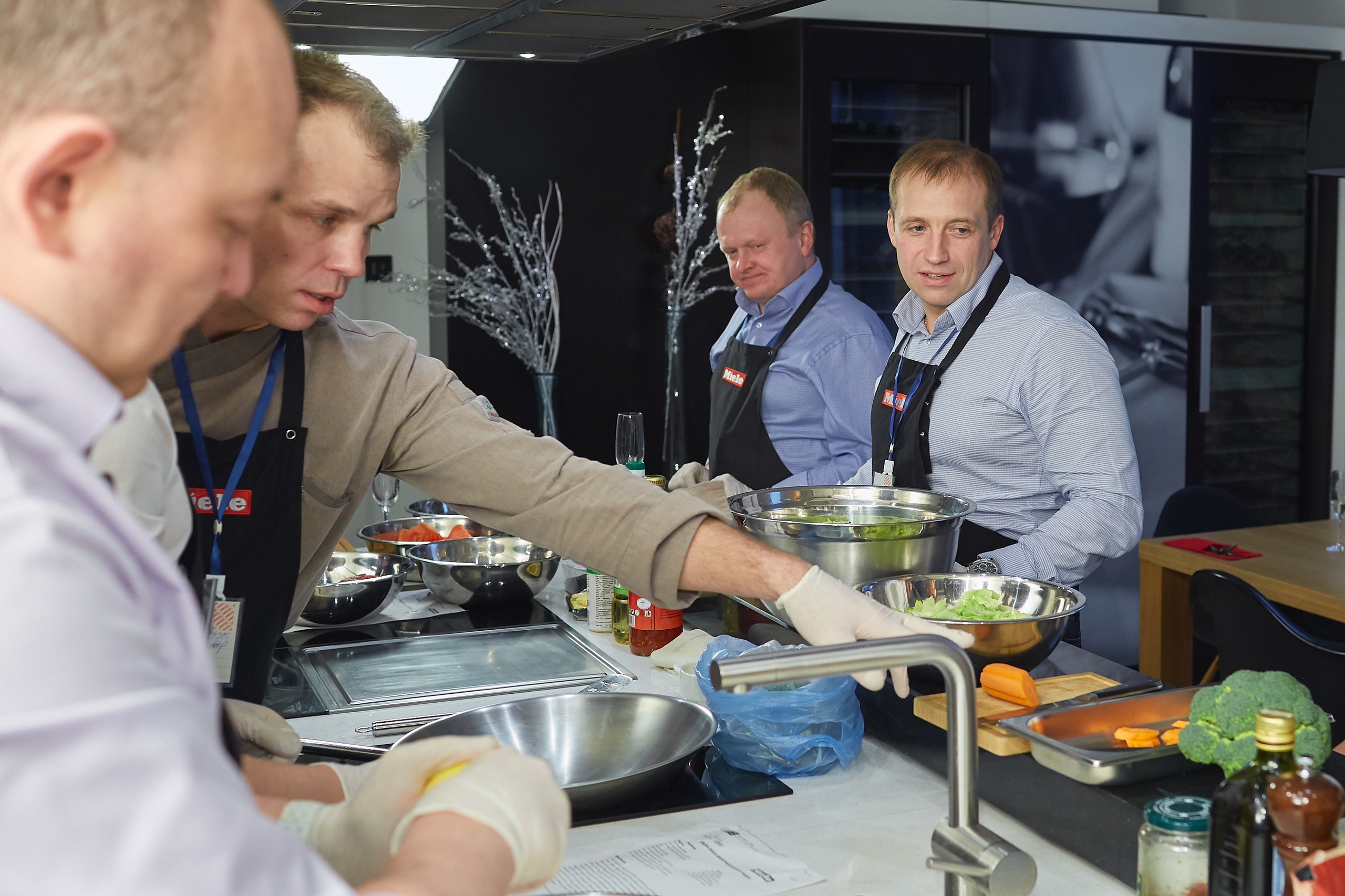 Готовим вместе с Miele. Александр Осин — корпоративный и семейный фотограф в Москве