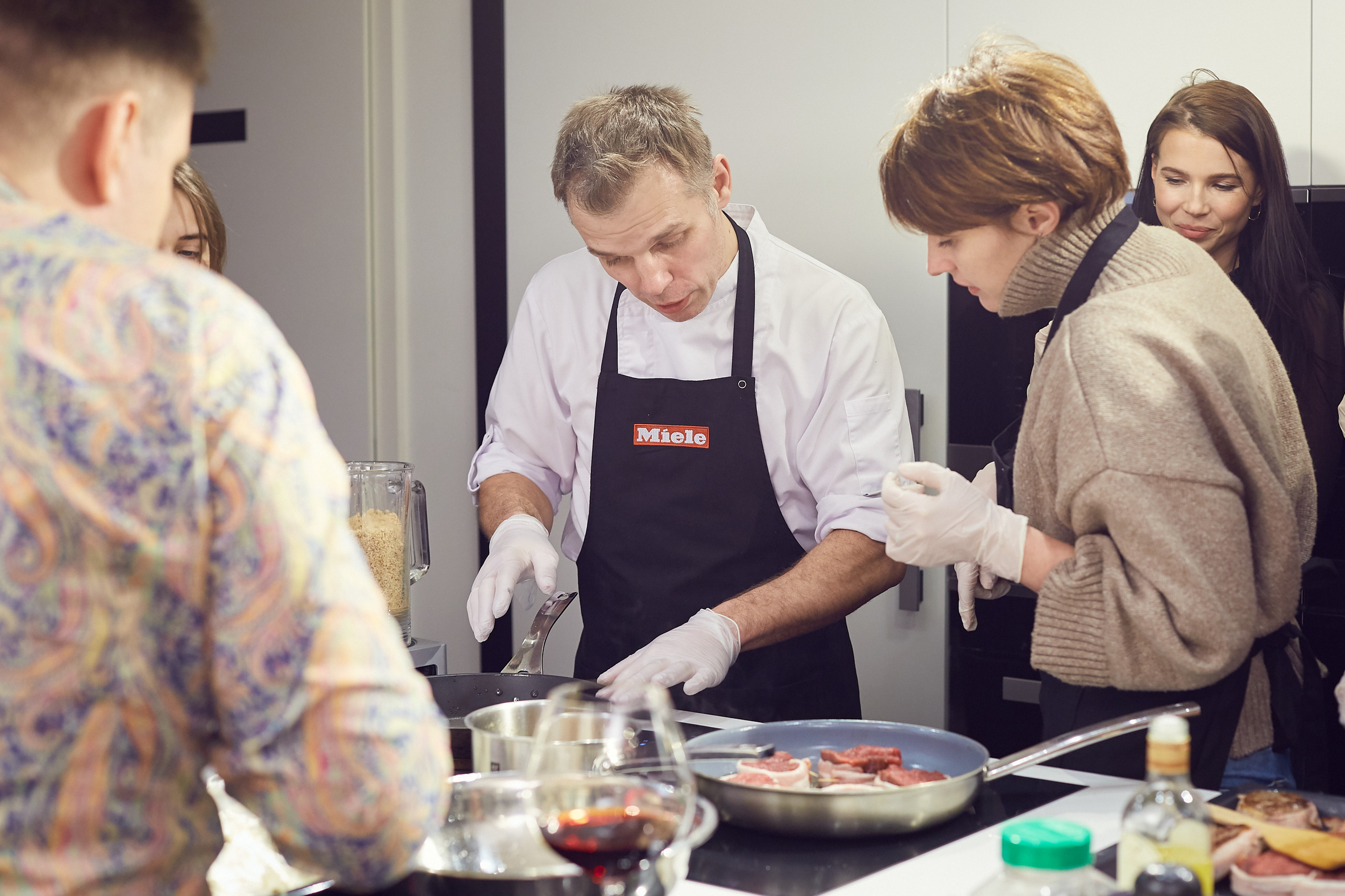 Награждение в Miele. Александр Осин — корпоративный и семейный фотограф в Москве