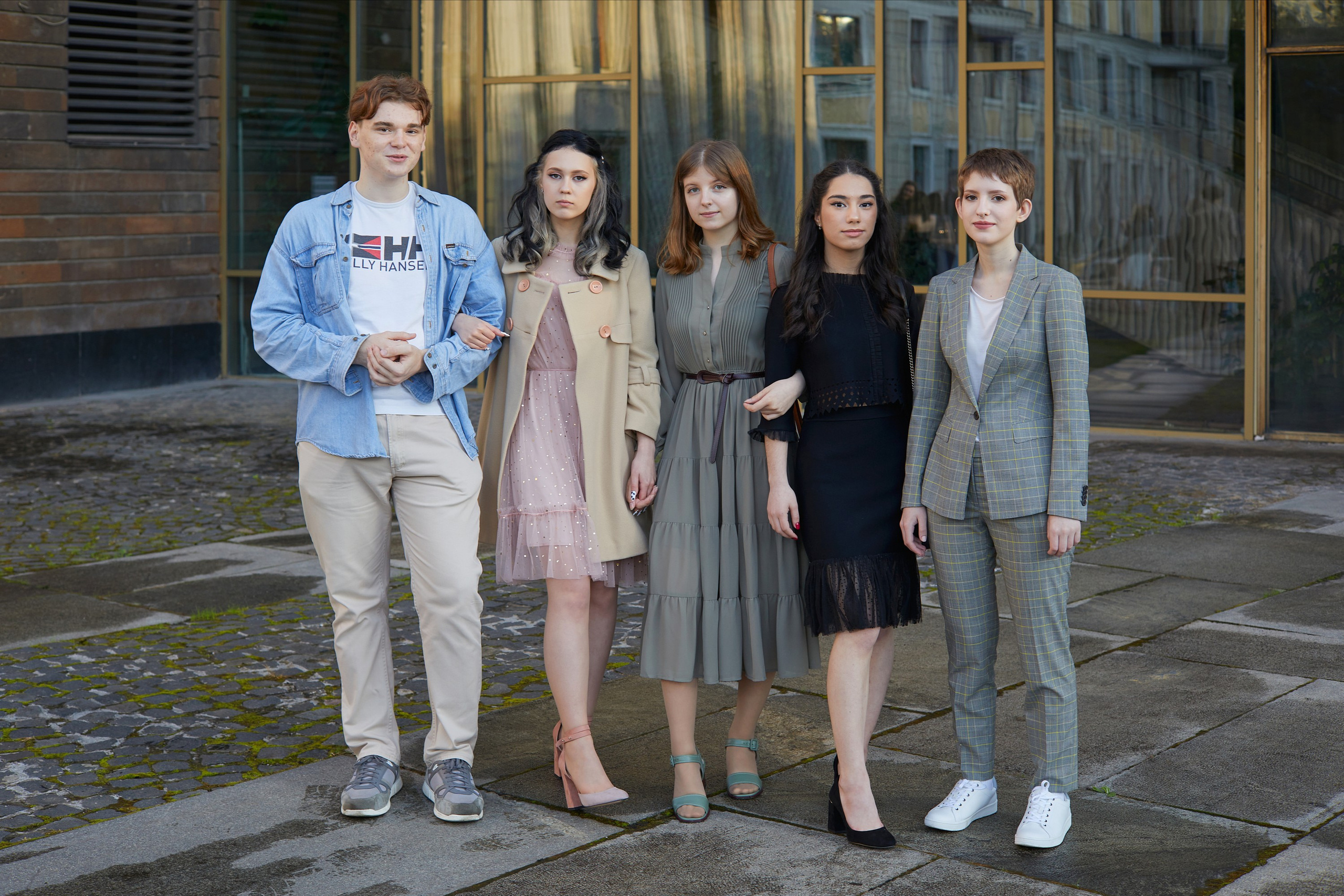 Выпускники Гимназии им Капцовых. Александр Осин — корпоративный и семейный фотограф в Москве