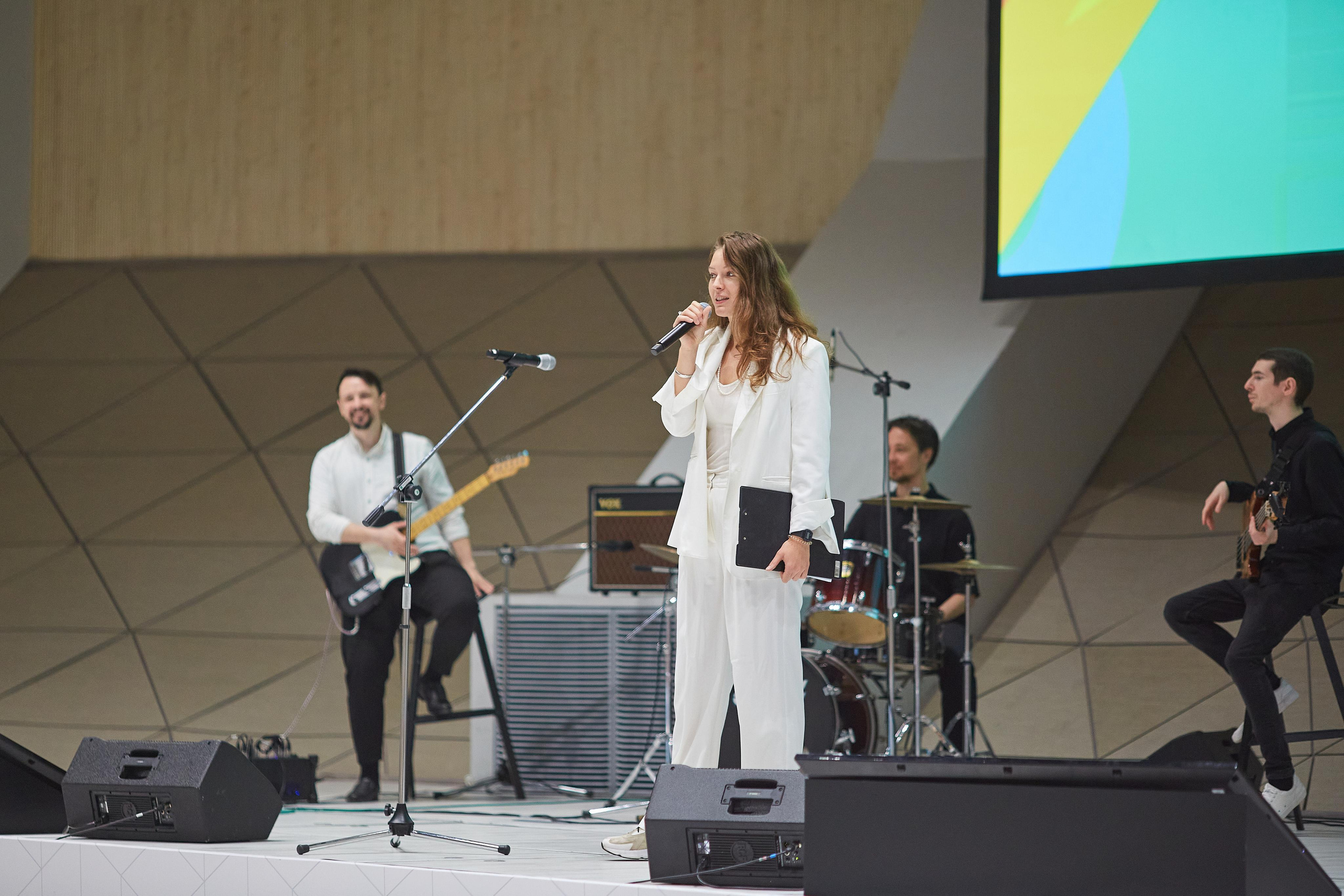 СКОЛКОВО. Александр Осин — корпоративный и семейный фотограф в Москве