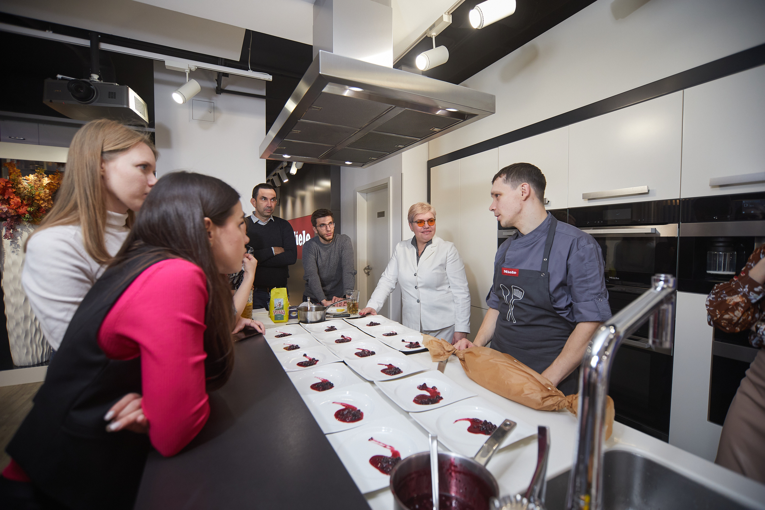 Готовим с техникой Miele. Александр Осин — корпоративный и семейный фотограф в Москве