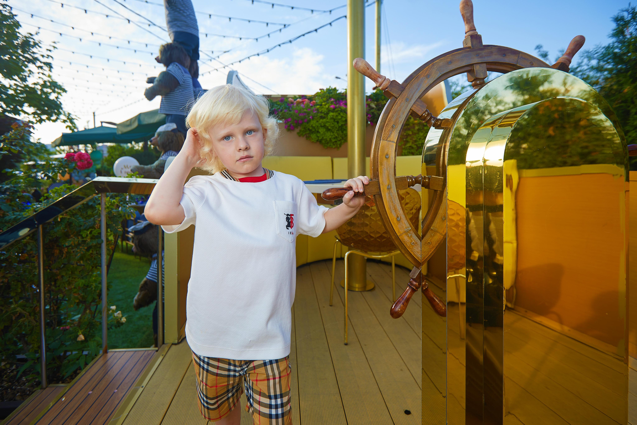 1 годик в ERWIN. Александр Осин — корпоративный и семейный фотограф в Москве