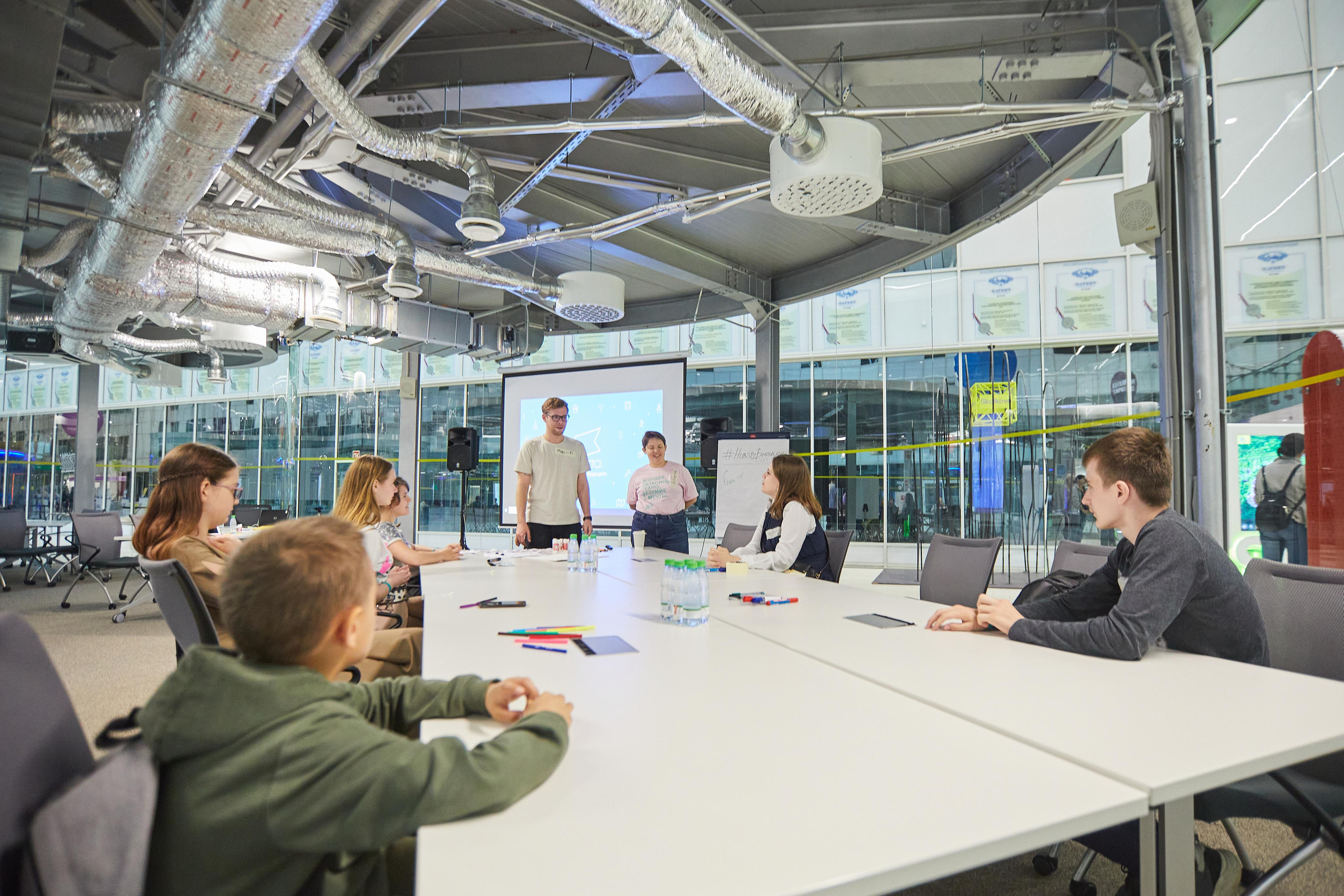 СКОЛКОВО. Александр Осин — корпоративный и семейный фотограф в Москве