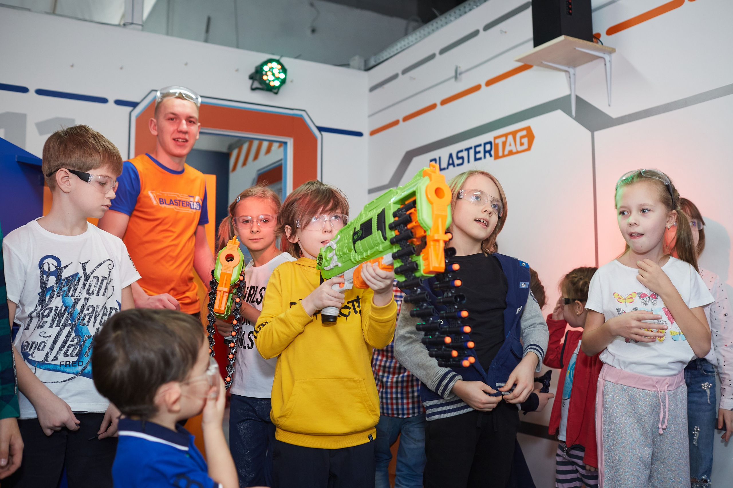 Отмечаем 8 лет в BlasterTag. Александр Осин — корпоративный и семейный фотограф в Москве