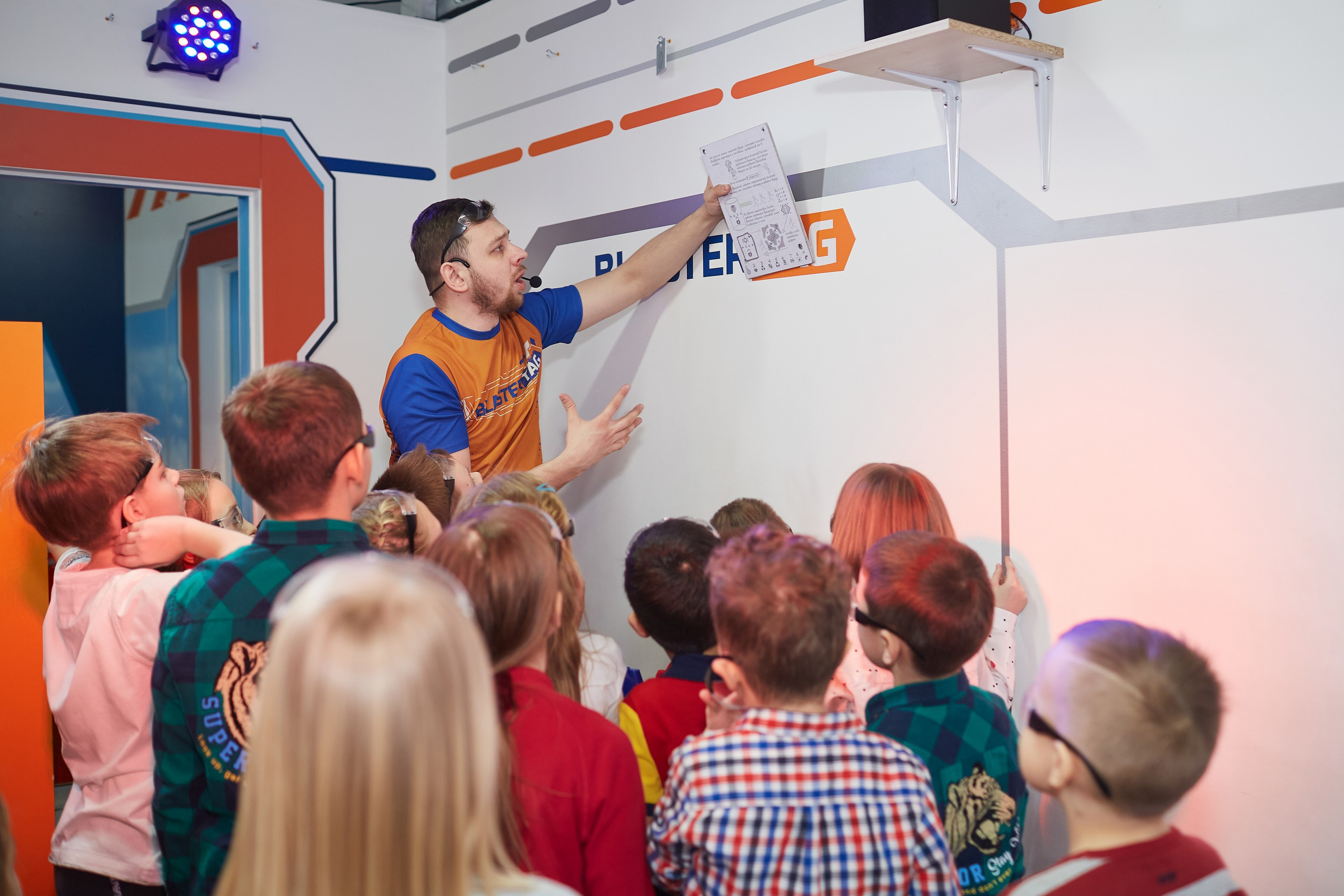 Отмечаем 8 лет в BlasterTag. Александр Осин — корпоративный и семейный фотограф в Москве