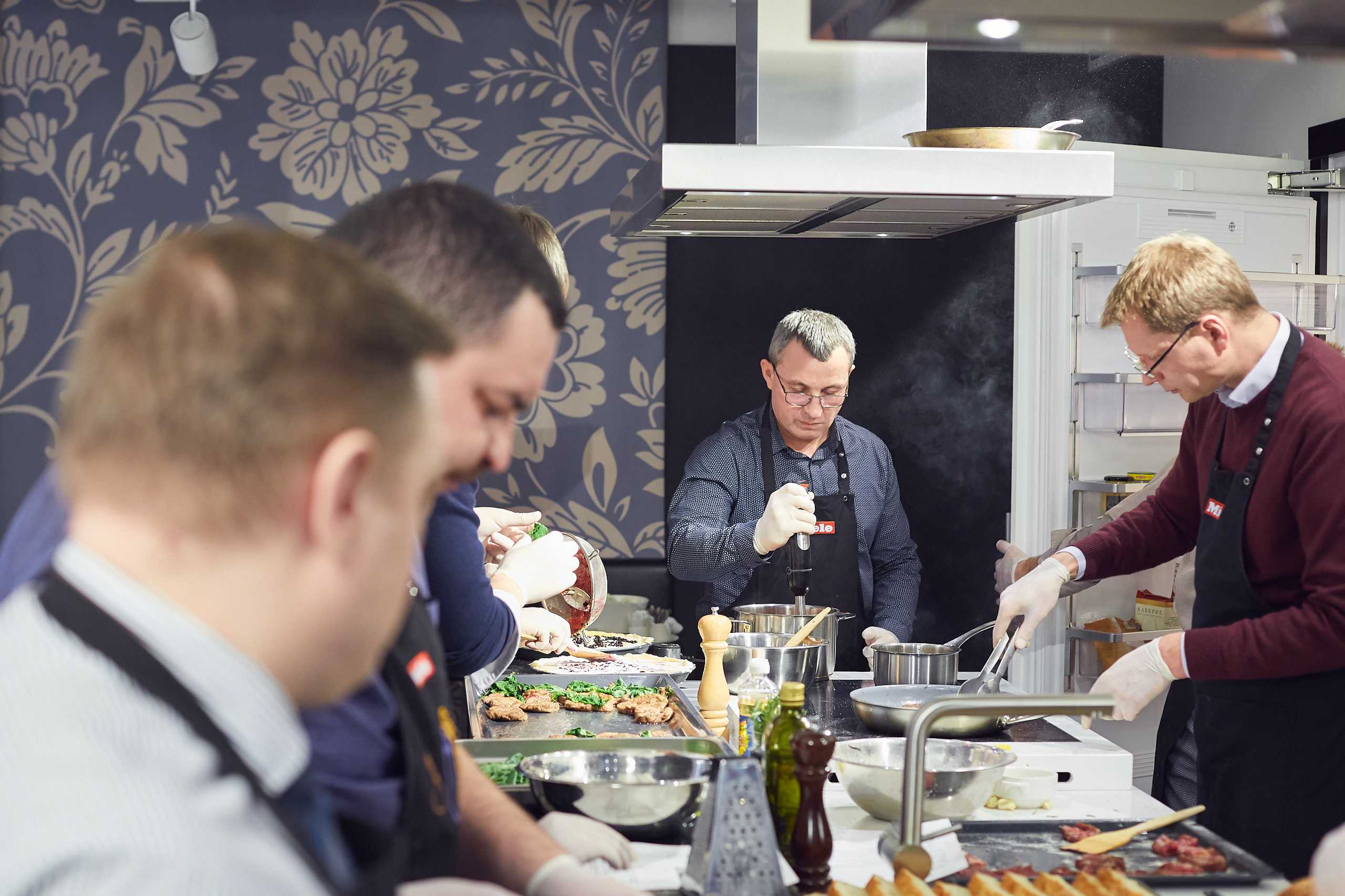 Гастроужин с Miele. Александр Осин — корпоративный и семейный фотограф в Москве