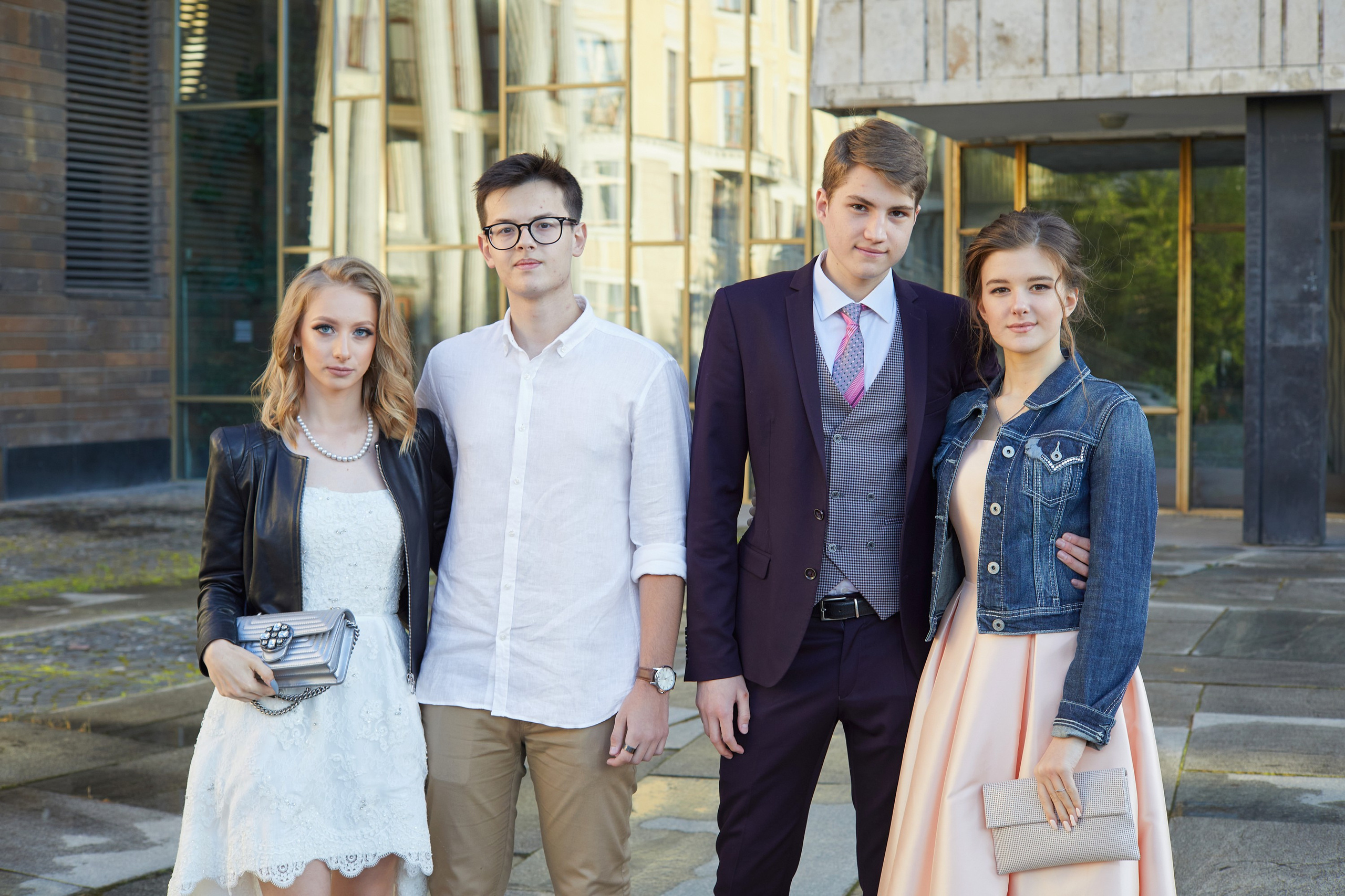 Выпускники Гимназии им Капцовых. Александр Осин — корпоративный и семейный фотограф в Москве