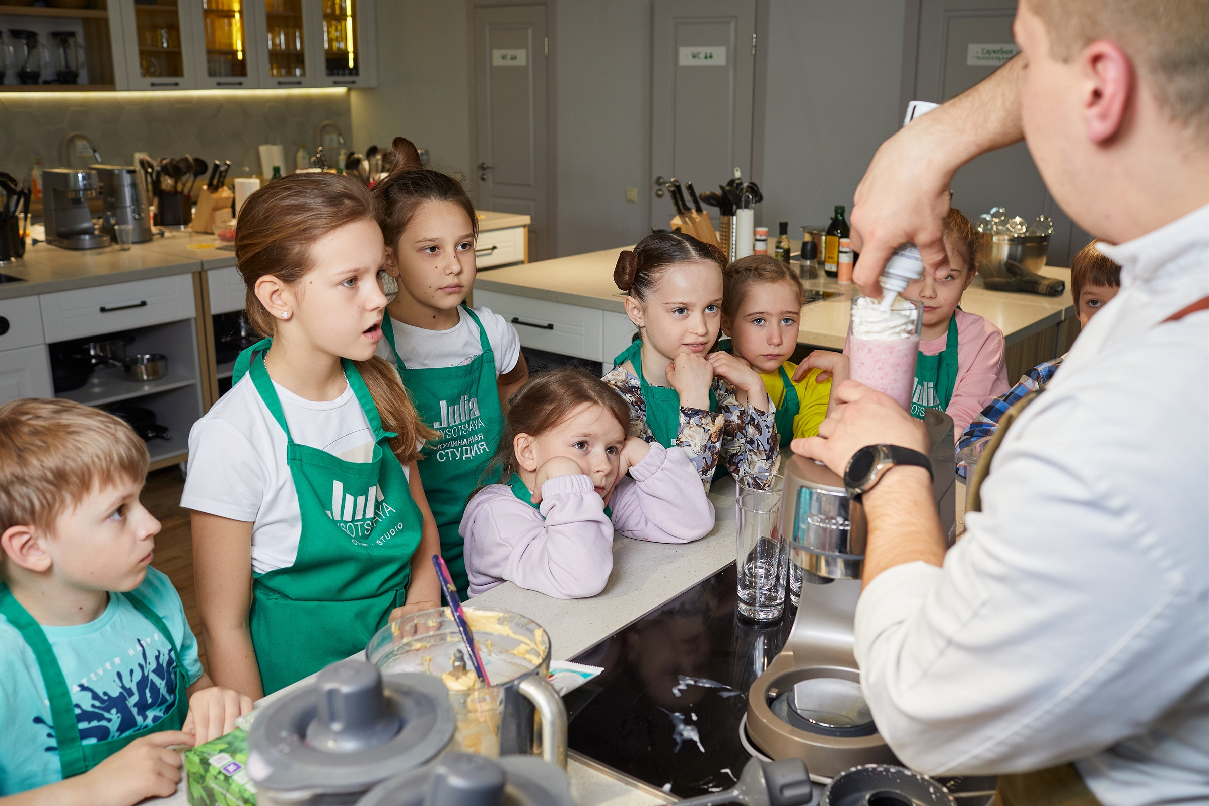 Ване 9 лет. Александр Осин — корпоративный и семейный фотограф в Москве