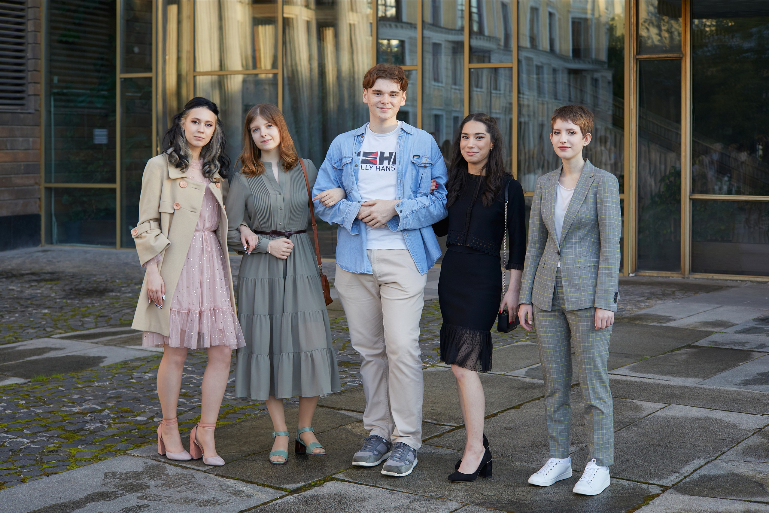 Выпускники Гимназии им Капцовых. Александр Осин — корпоративный и семейный фотограф в Москве