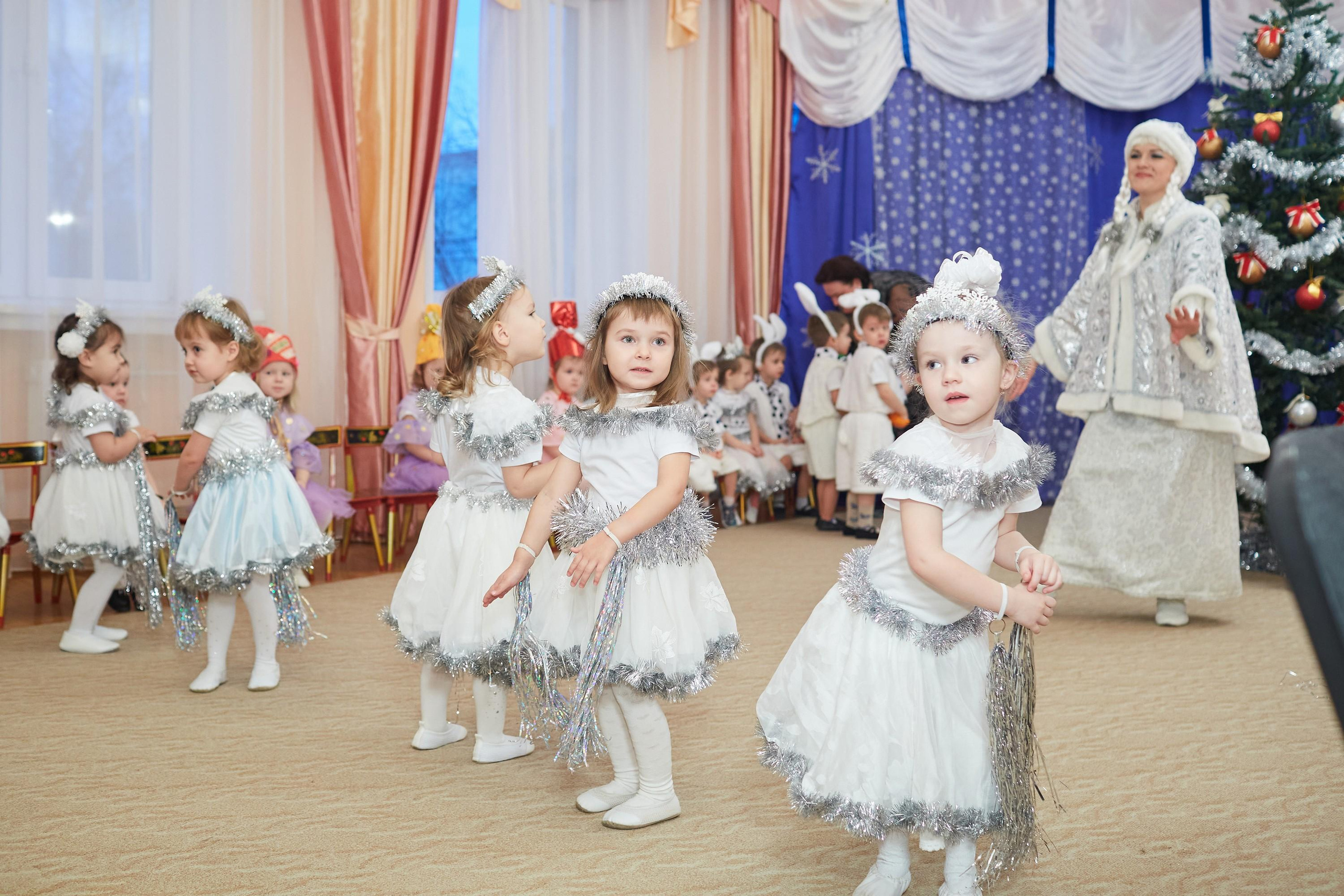 Утренник в саду Горошина. Александр Осин — корпоративный и семейный фотограф в Москве