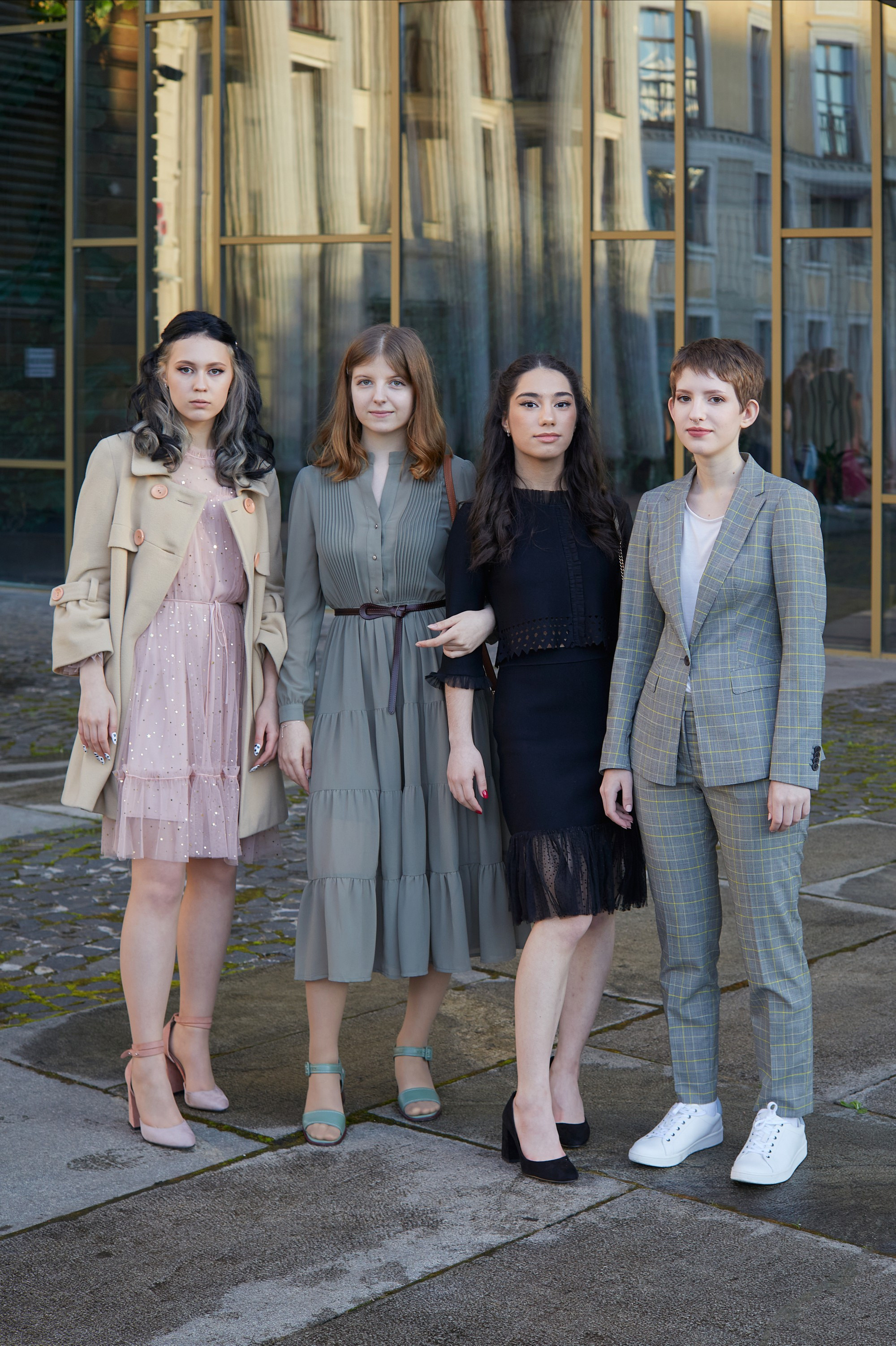 Выпускники Гимназии им Капцовых. Александр Осин — корпоративный и семейный фотограф в Москве