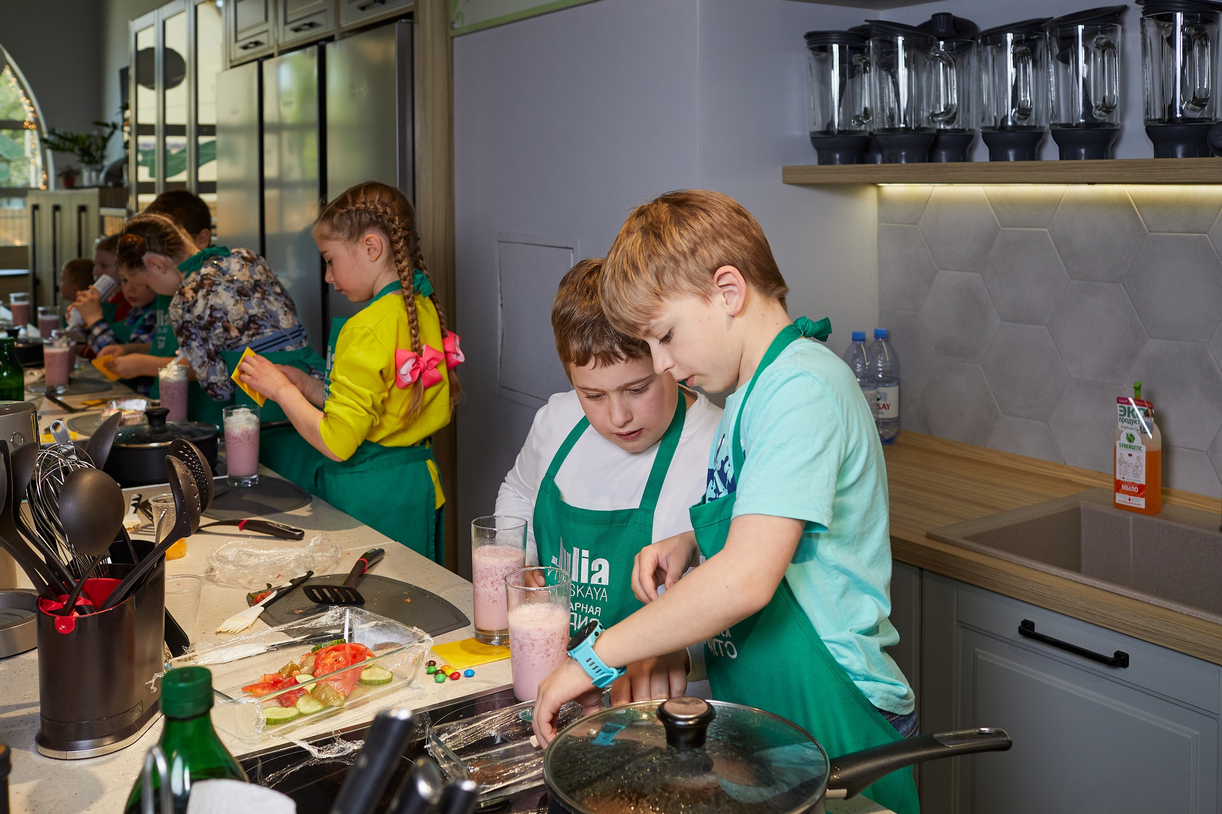 Ване 9 лет. Александр Осин — корпоративный и семейный фотограф в Москве