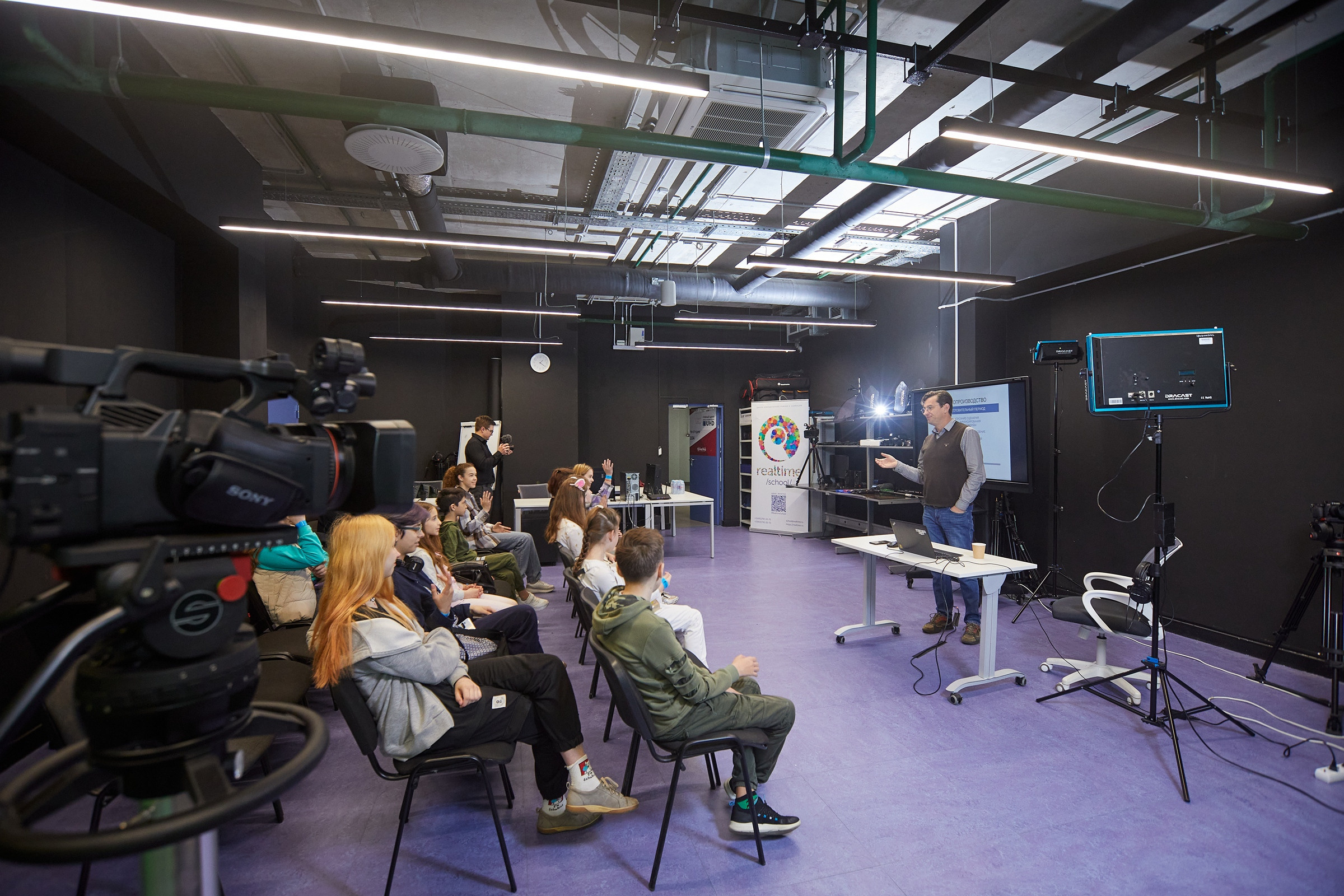 Новард PROFF в Технограде. Александр Осин — корпоративный и семейный фотограф в Москве