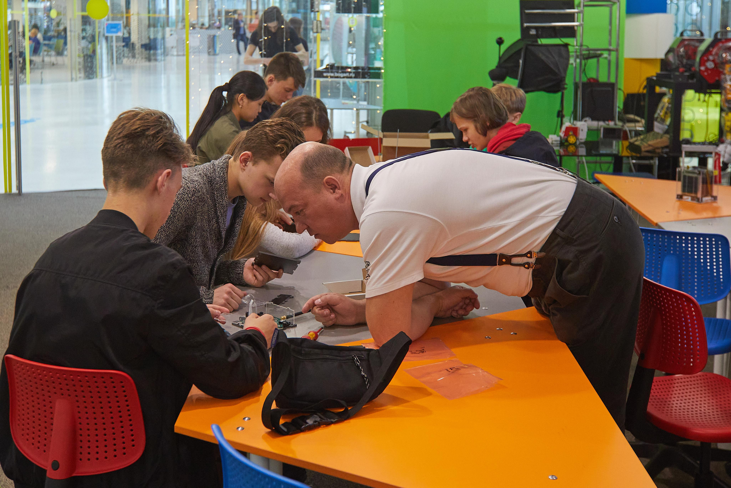 СКОЛКОВО. Александр Осин — корпоративный и семейный фотограф в Москве