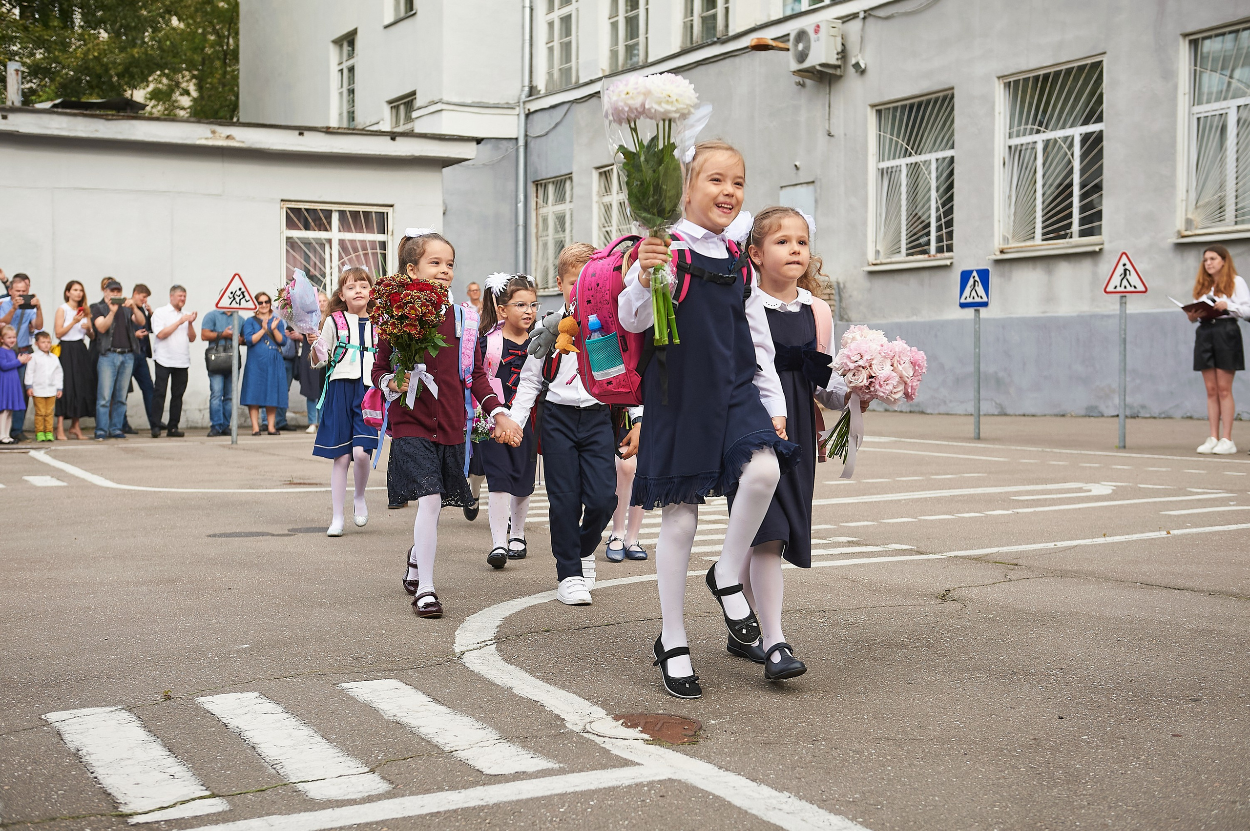 1 сентября во Французской школе. Александр Осин — корпоративный и семейный фотограф в Москве
