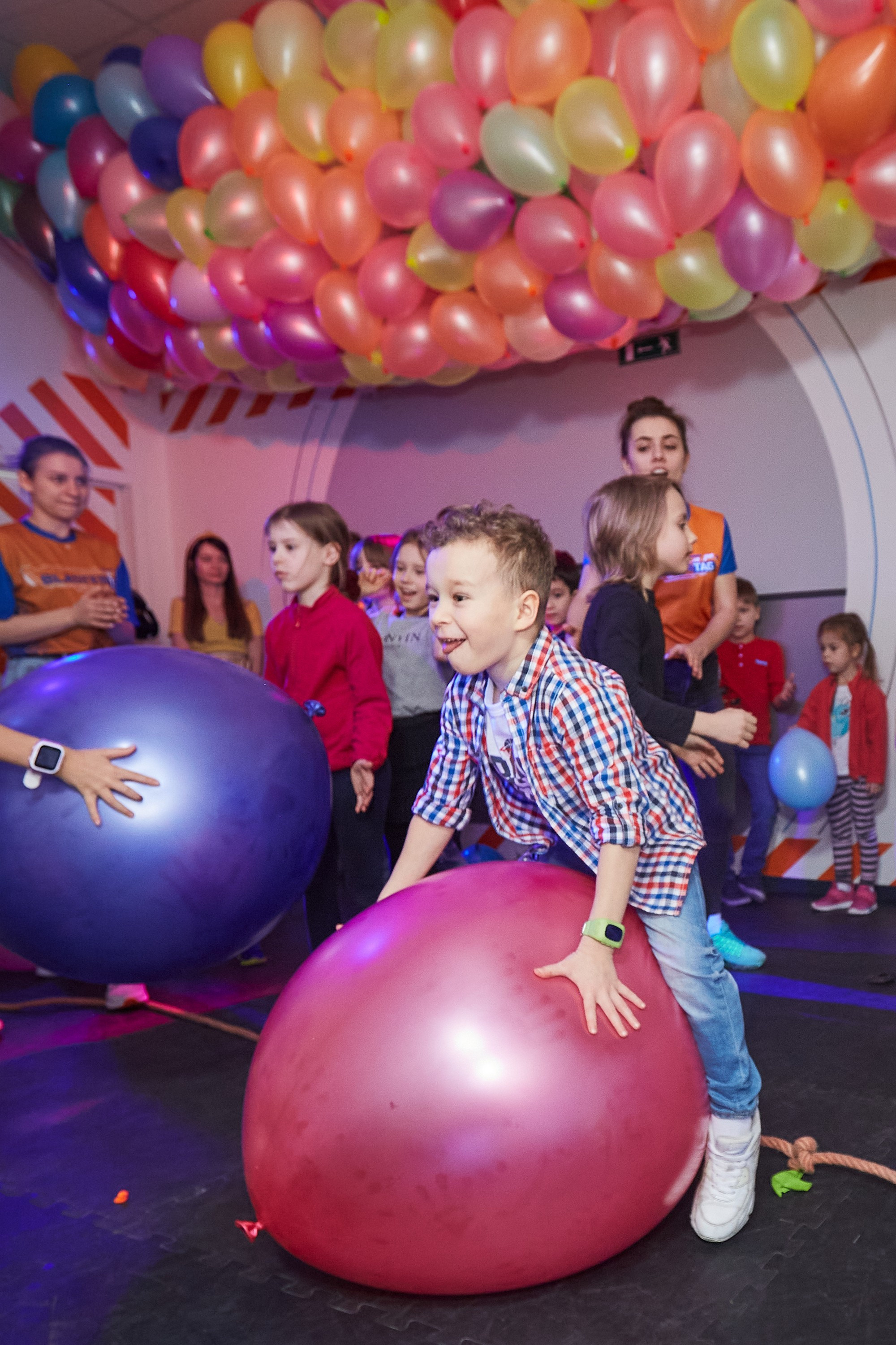 Отмечаем 8 лет в BlasterTag. Александр Осин — корпоративный и семейный фотограф в Москве