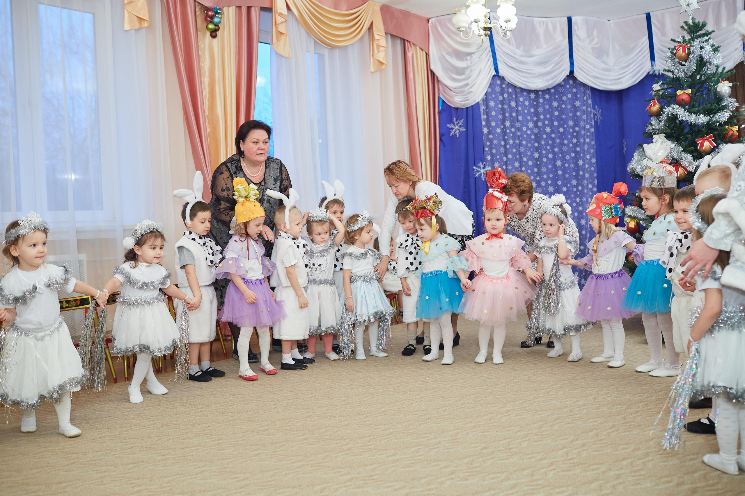 Утренник в саду Горошина. Александр Осин — корпоративный и семейный фотограф в Москве