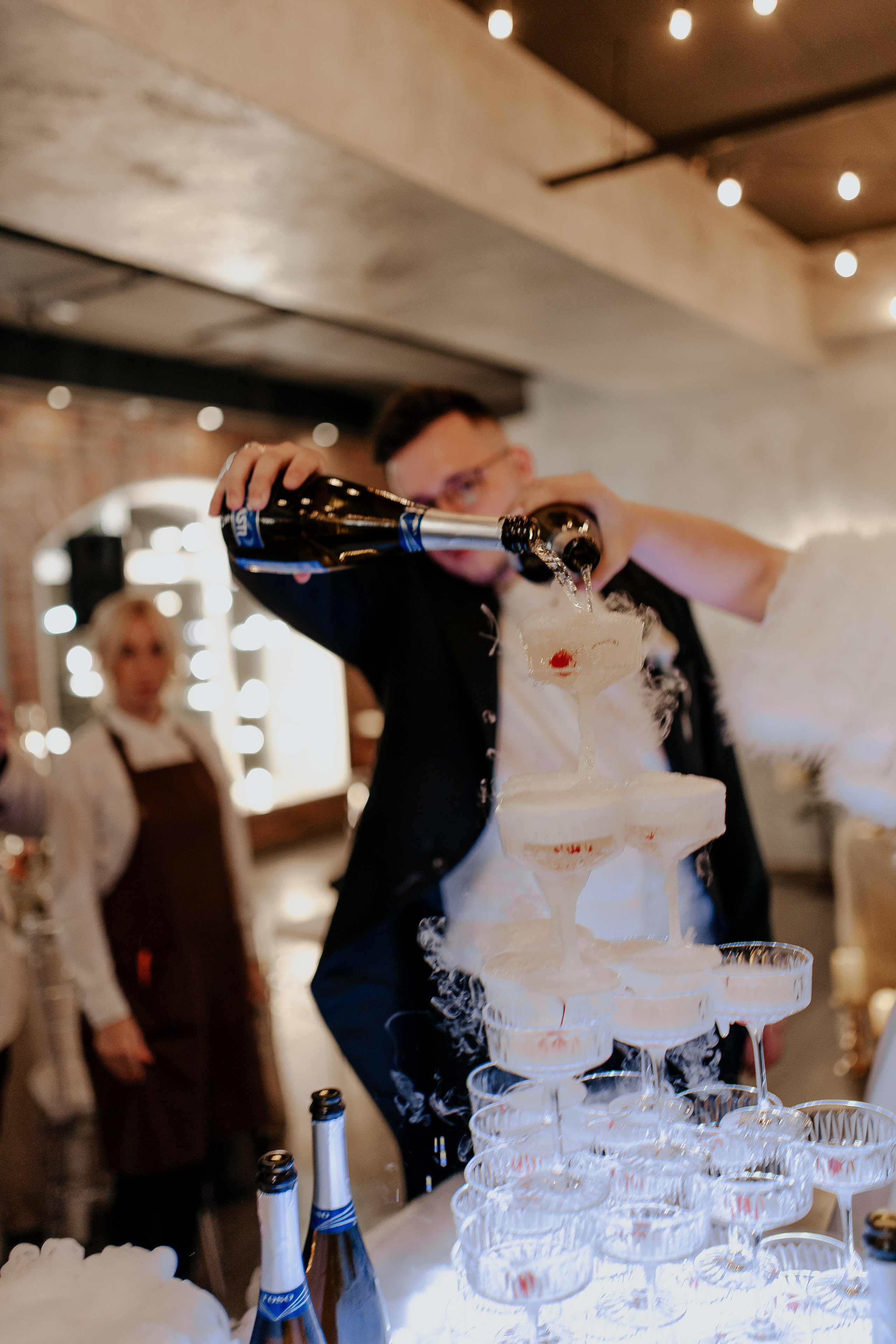 Свадебные фотографии из Эрмитажа. Фотограф в Санкт-Петербурге Лиза Семченкова