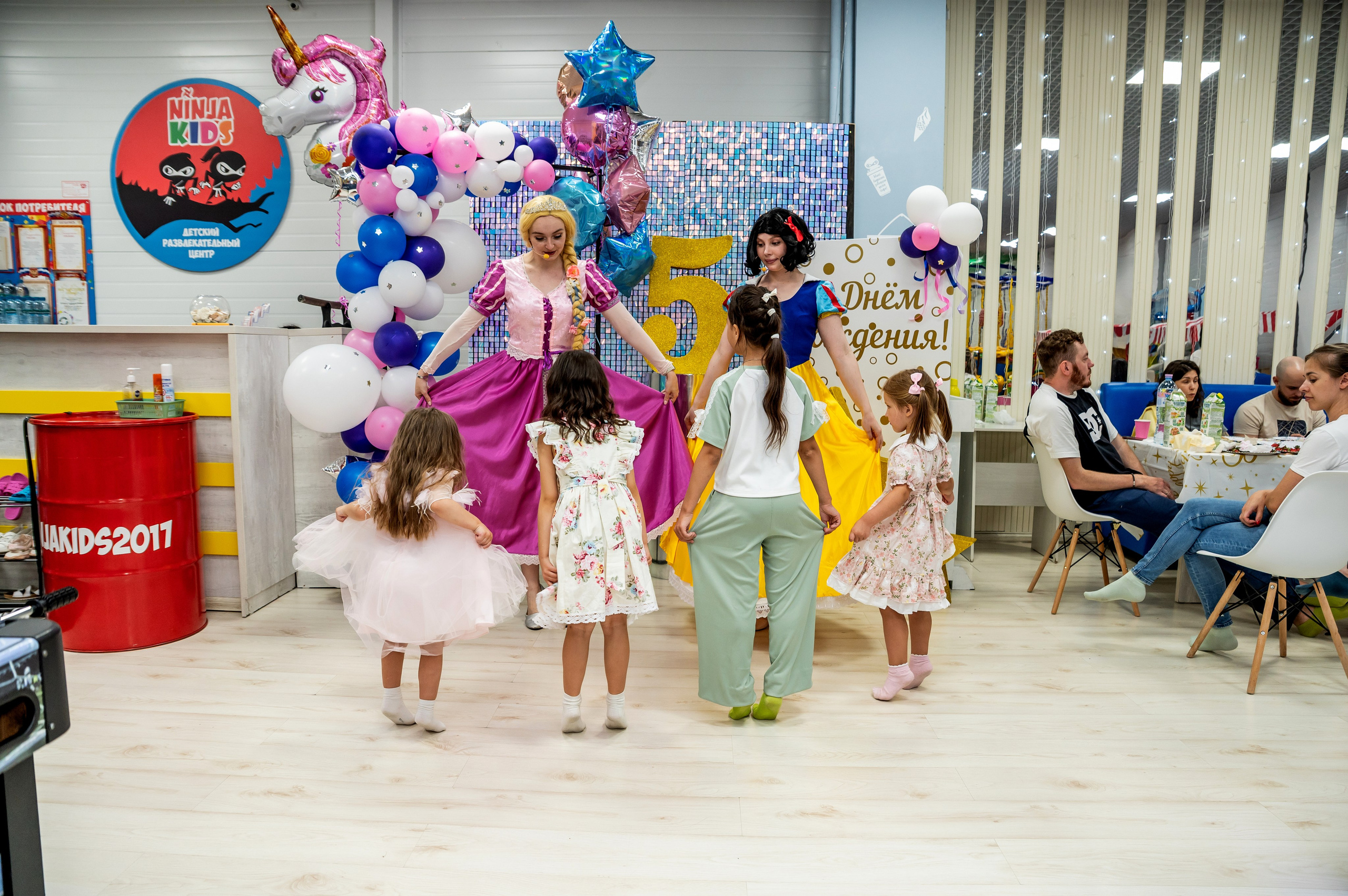 Игротека Ниндзя Кидс. Я Ольга Казанцева, фотографирую снимаю ваши киноистории и печатаю фото и цифровые портреты на холсте