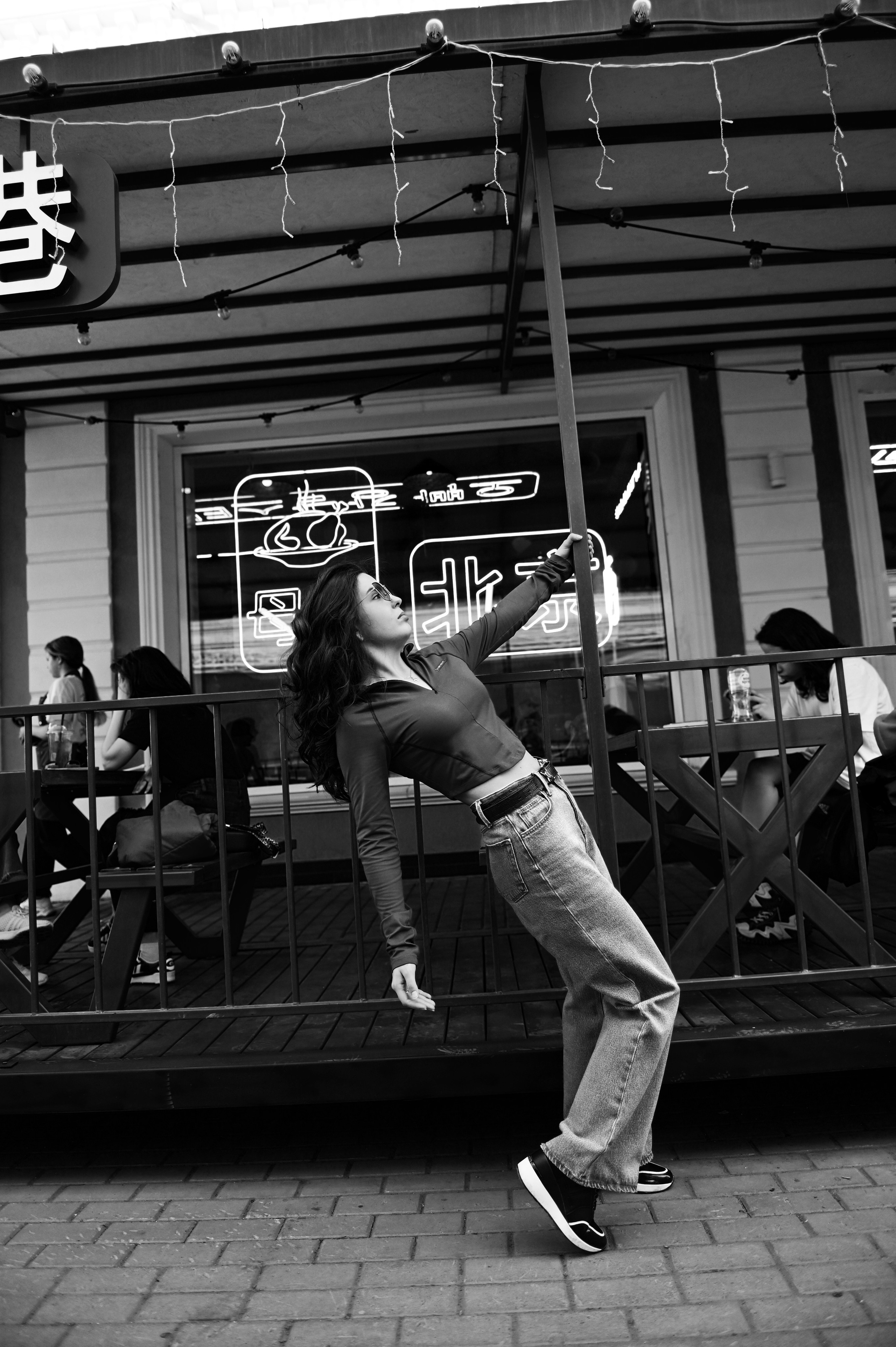 Индивидуальная прогулочная в городе. Свадебный, семейный, детский, контент фотограф в Омске Максим Ильин