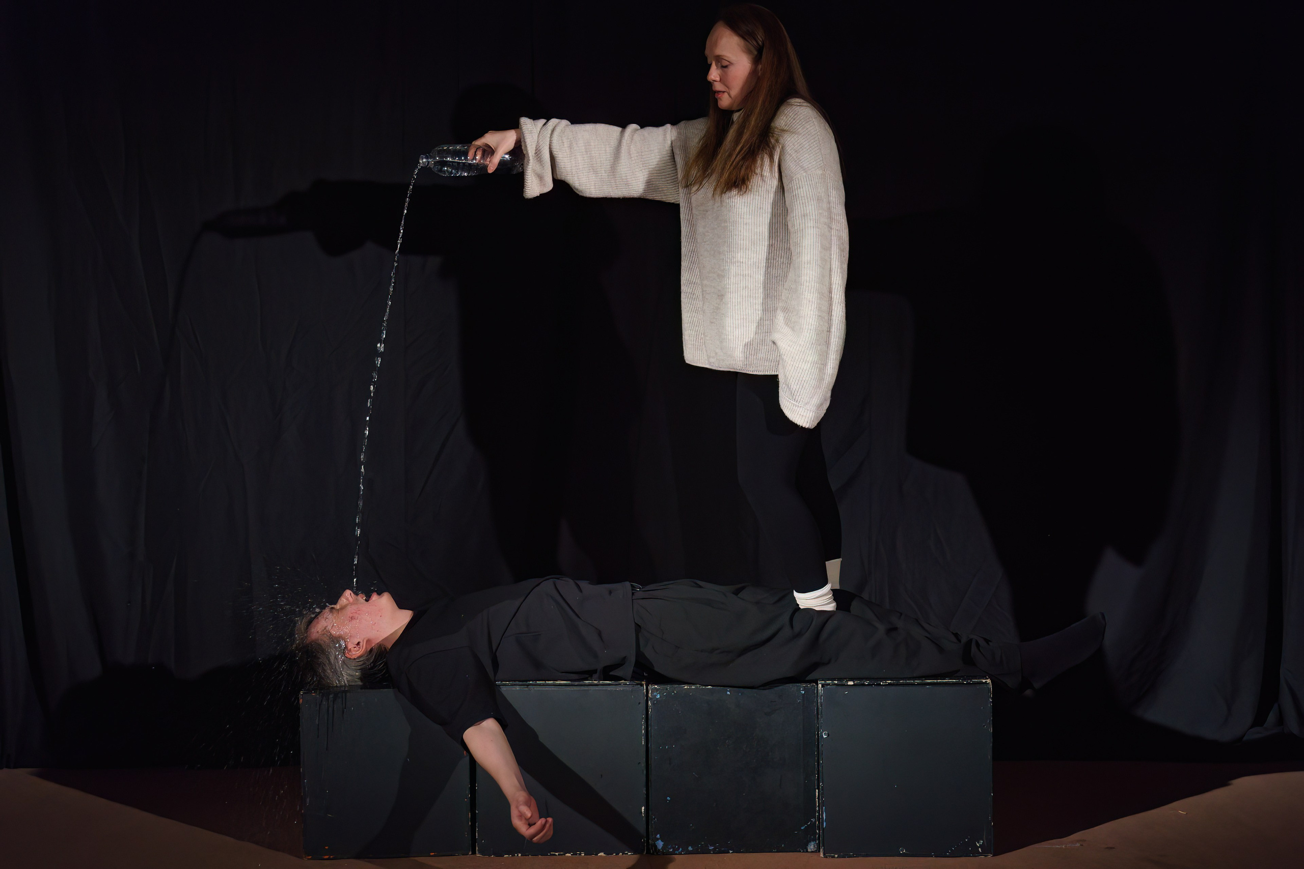 Отрывки из пьес. Продвинутые курсы по обучению актерскому мастерству. Театральная фотография