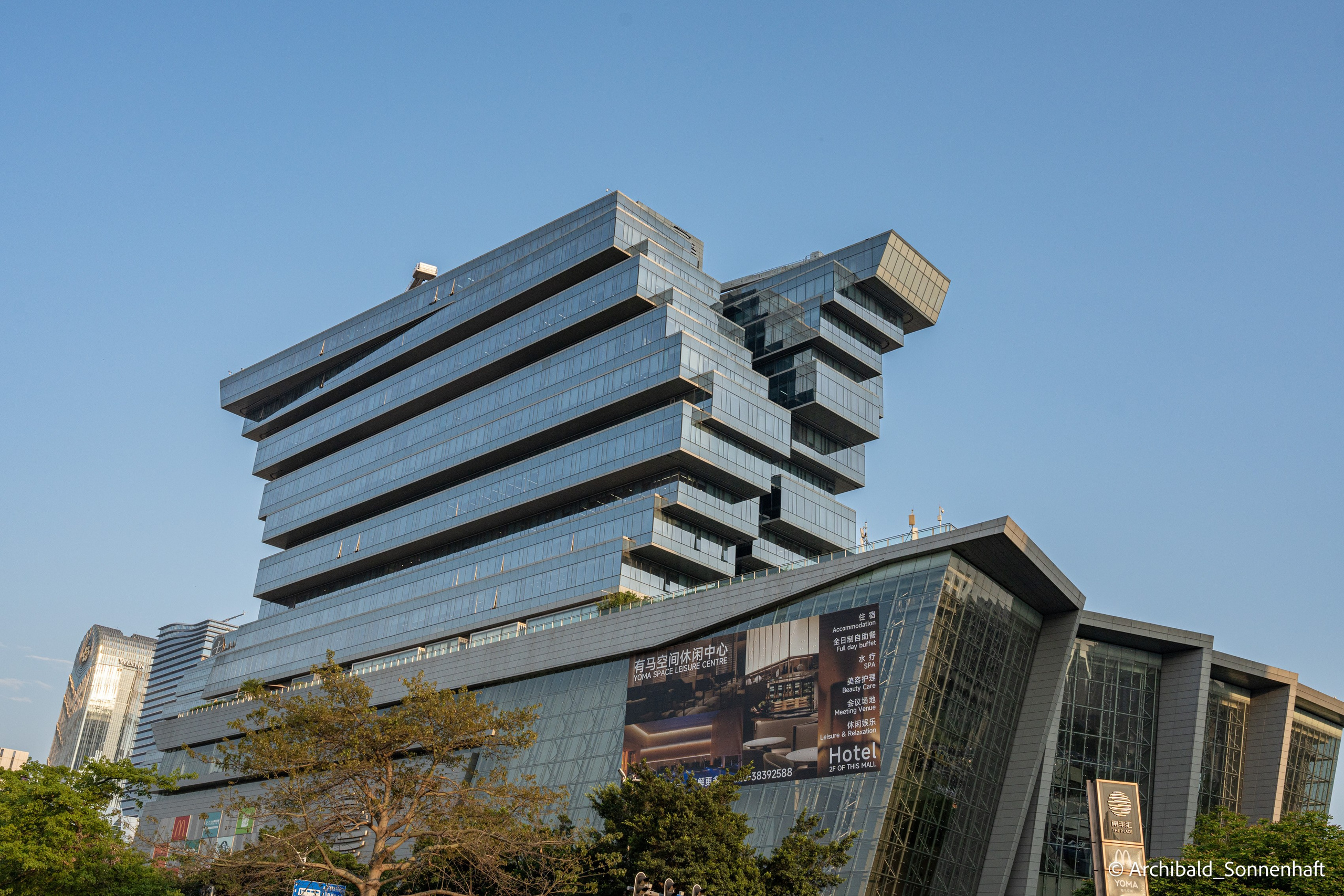 Short trip to Canton fair. Photographer in Guangzhou, China. Archibald Sonnenhaft