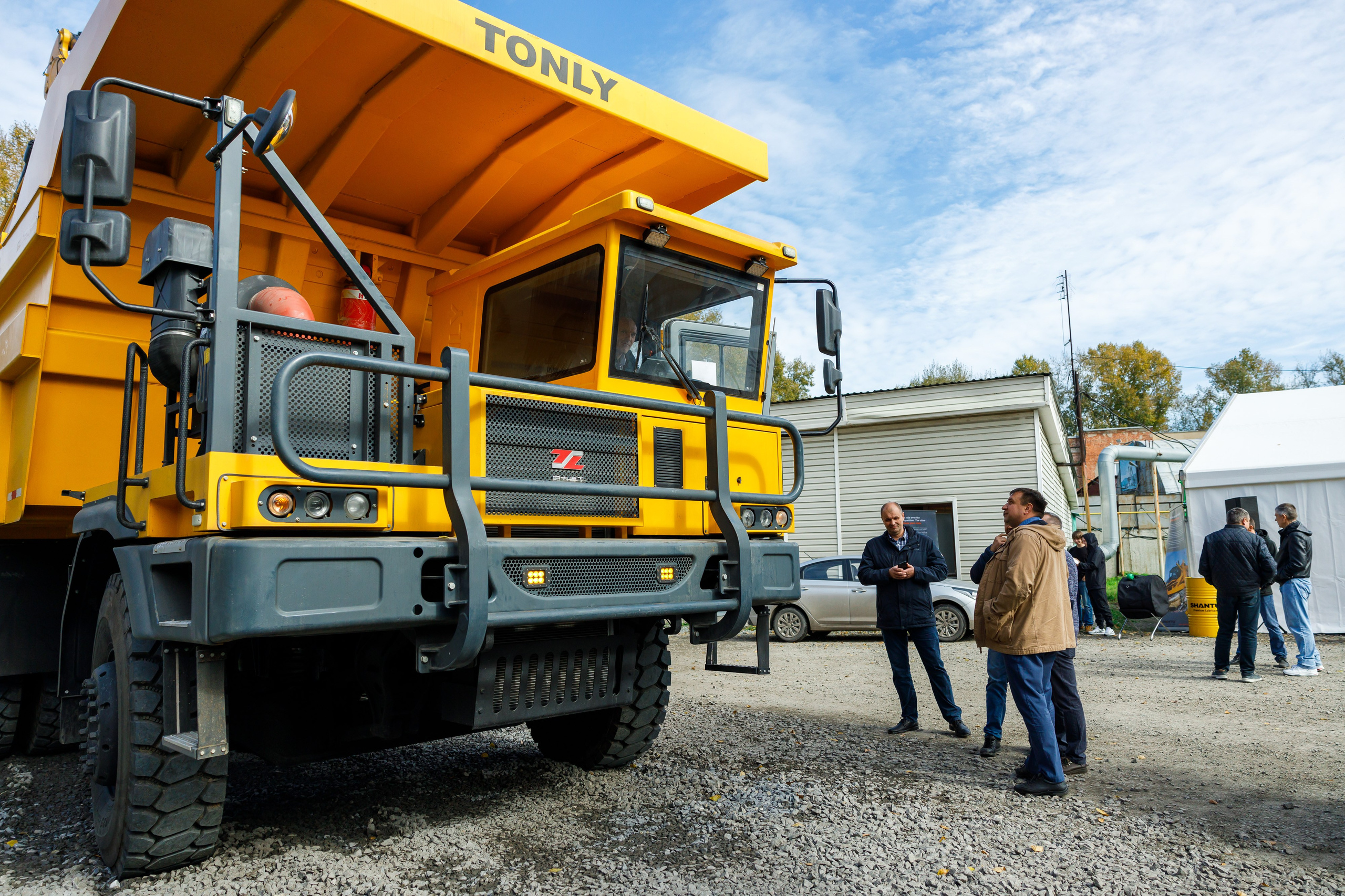 Контент для бизнеса в Новокузнеце. Фотограф в Новокузнецке Бахтияр Омуров