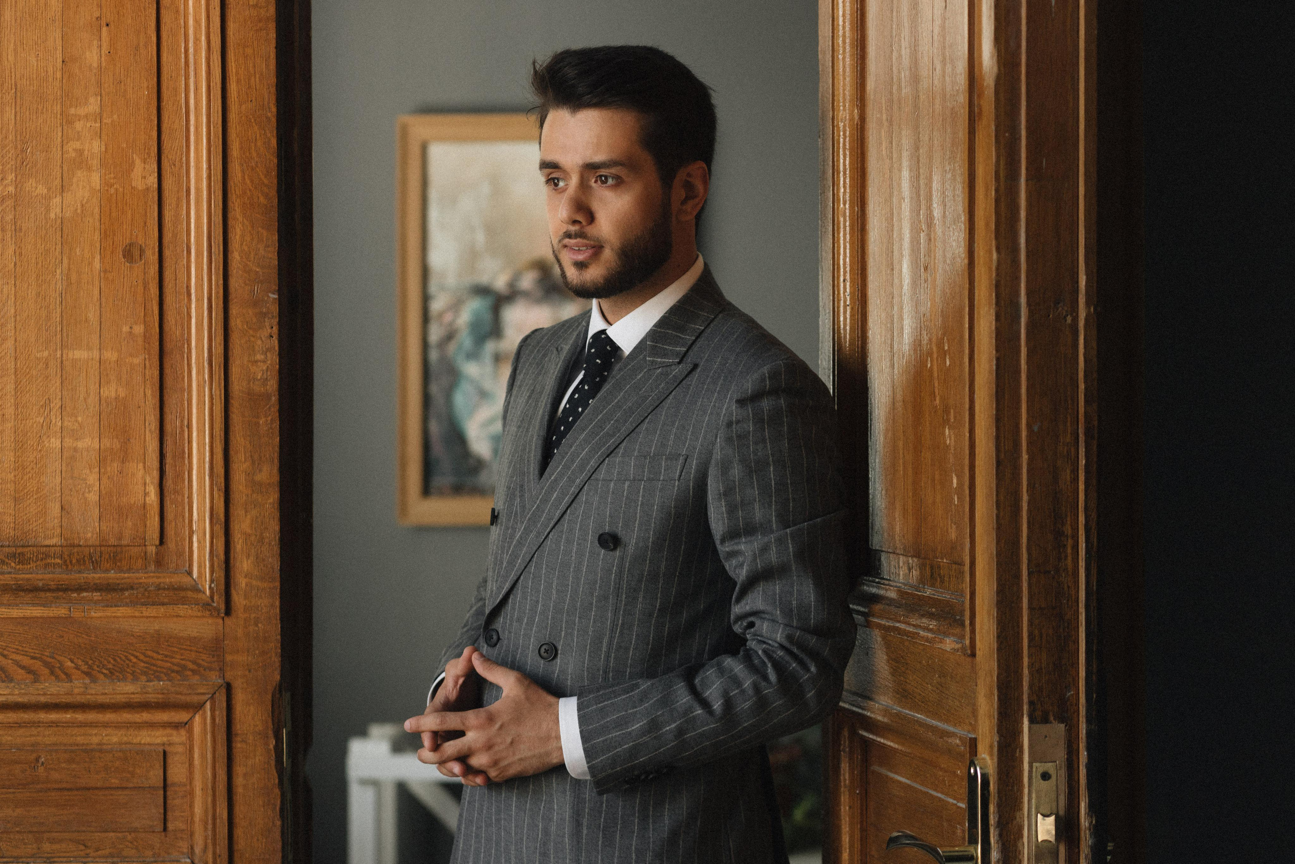 Касания и объятия прекрасное проявление любви. Свадебный фотограф в Москве Кристина Засухина