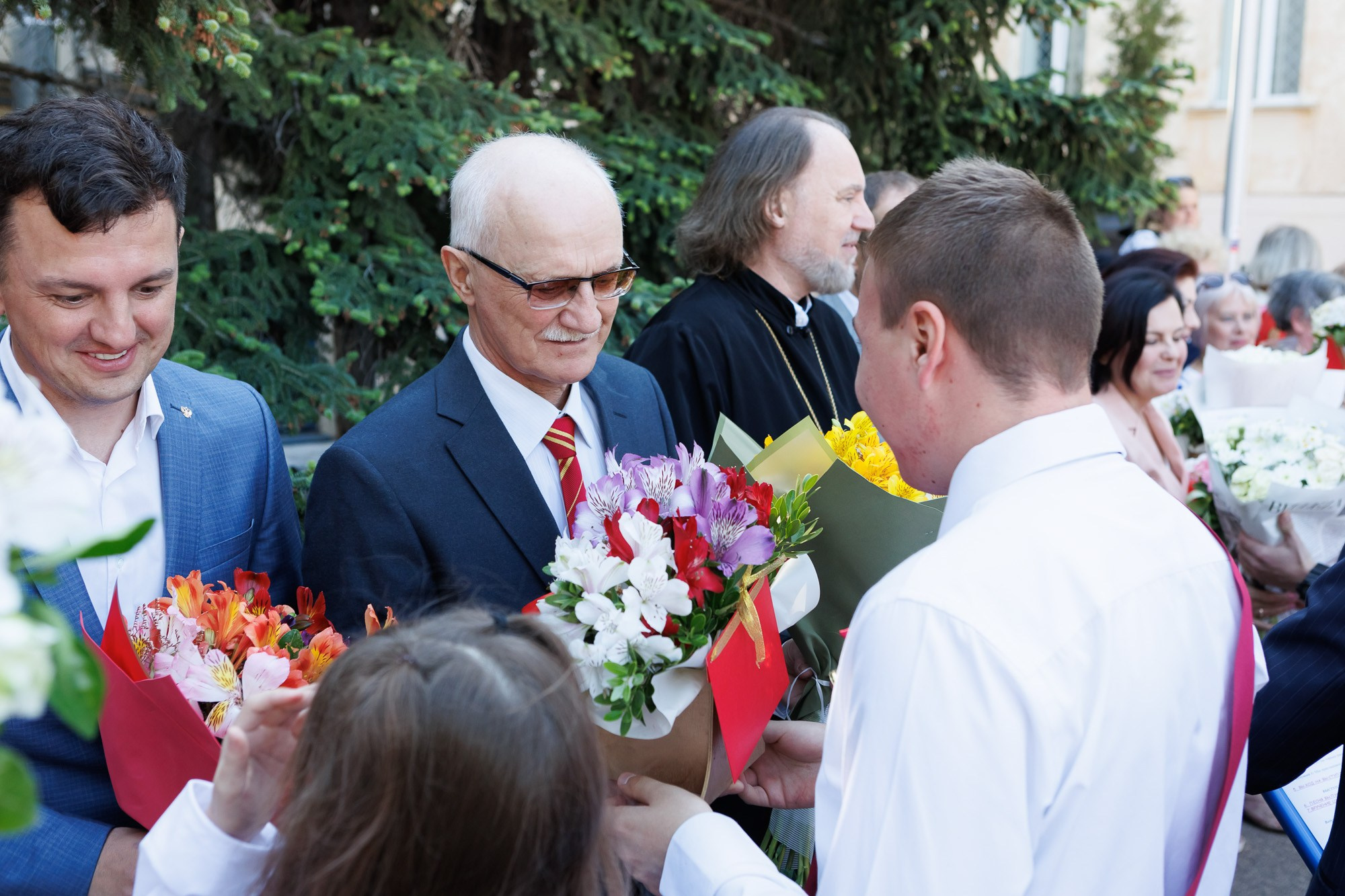 Последний звонок в Гимназии № 1, г. Севастополь. Свадебный фотограф, фотосъемка в Крыму, Севастополе, Симферополе, Ялте